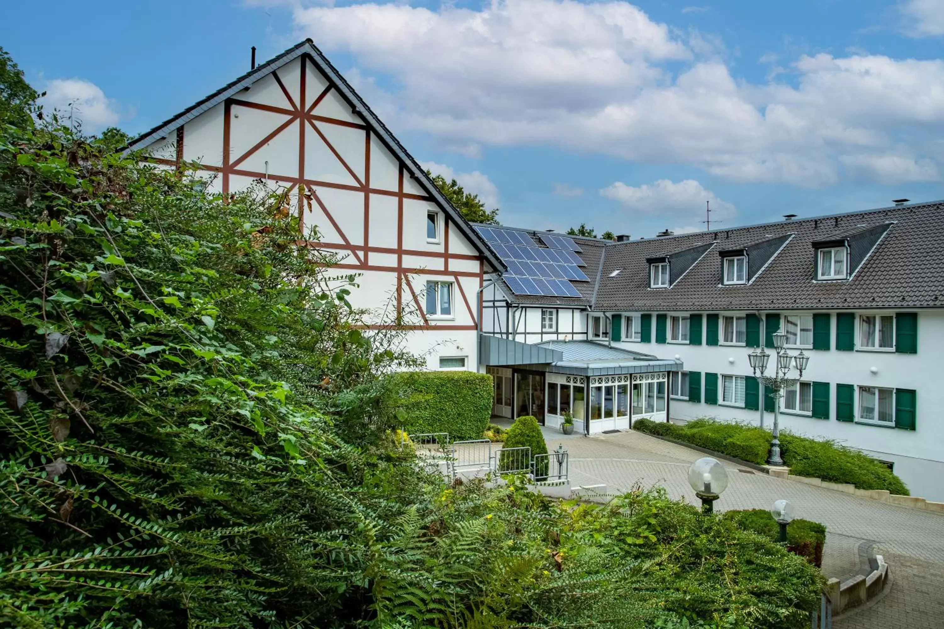 Facade/entrance, Property Building in Best Western Waldhotel Eskeshof