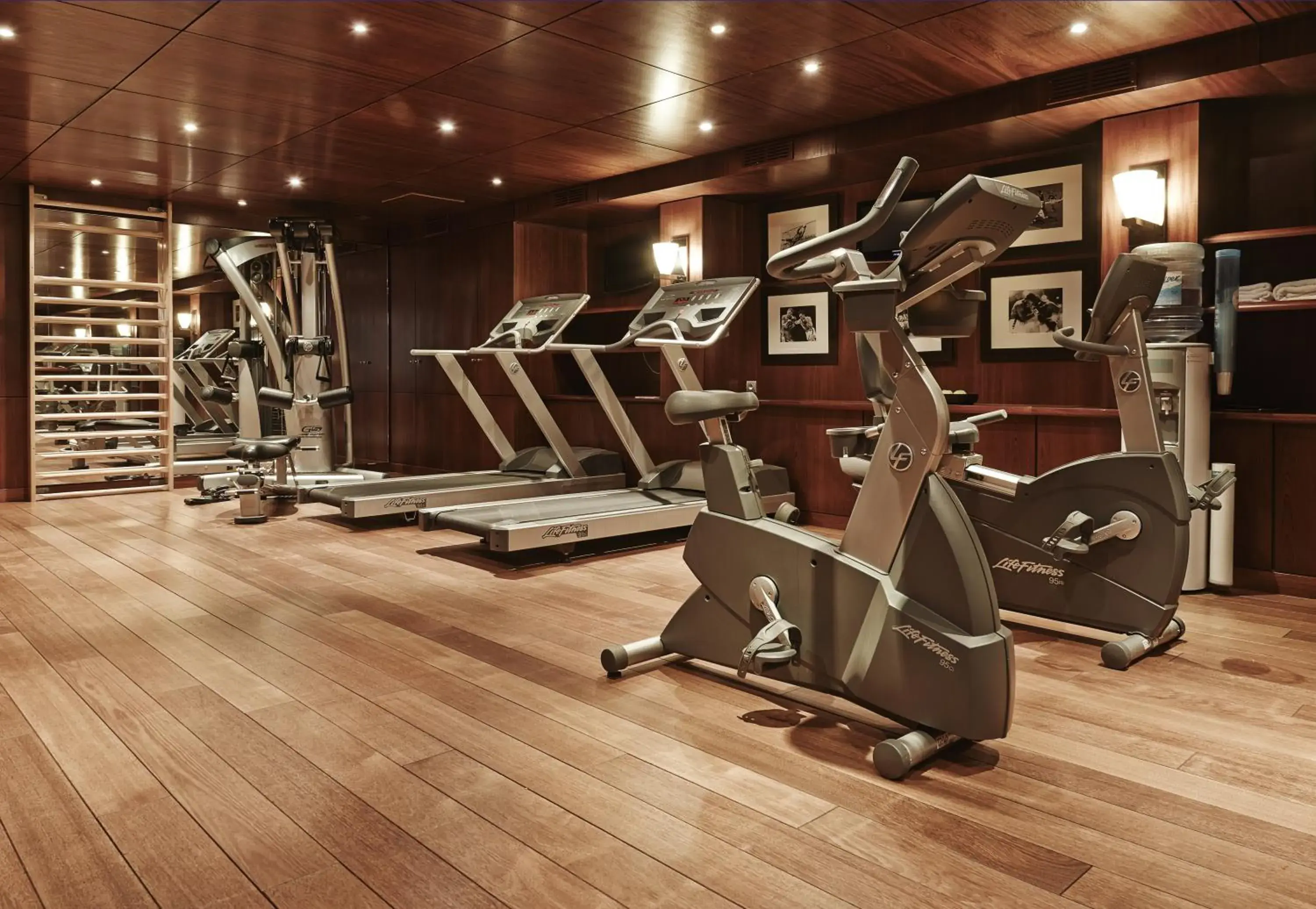 Fitness centre/facilities, Fitness Center/Facilities in Plaza Tour Eiffel