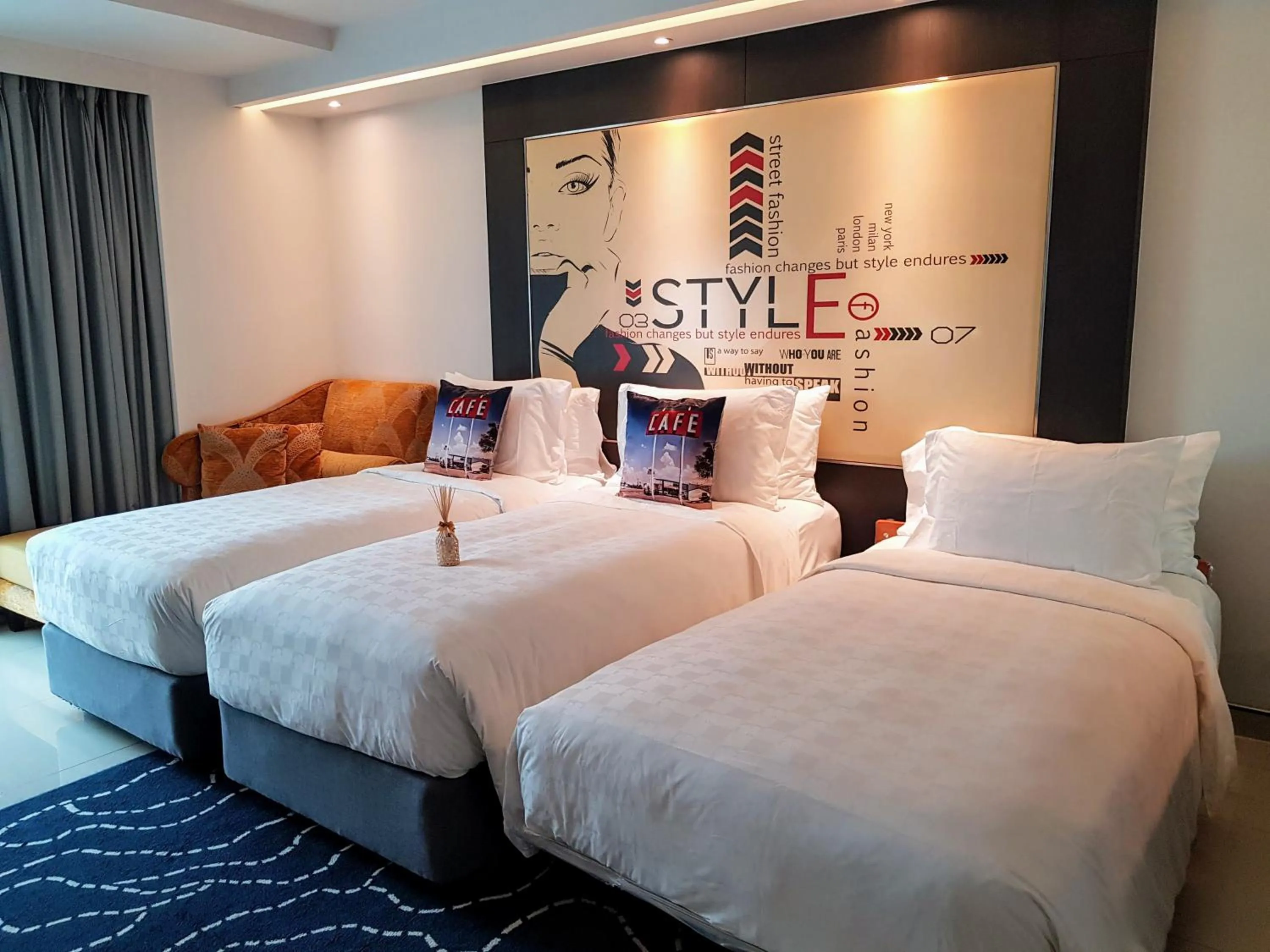 Bed in Hotel Clover Asoke - SHA Extra Plus