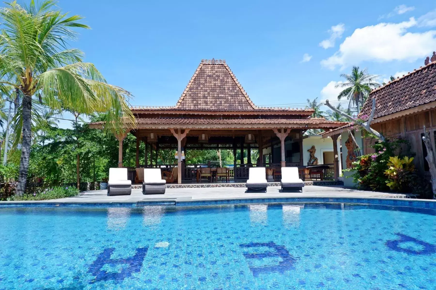 Restaurant/places to eat in Blue Harbor Beachfront Villas & Resto Restaurant/places to eat in Blue Harbor Beachfront Villas & Resto