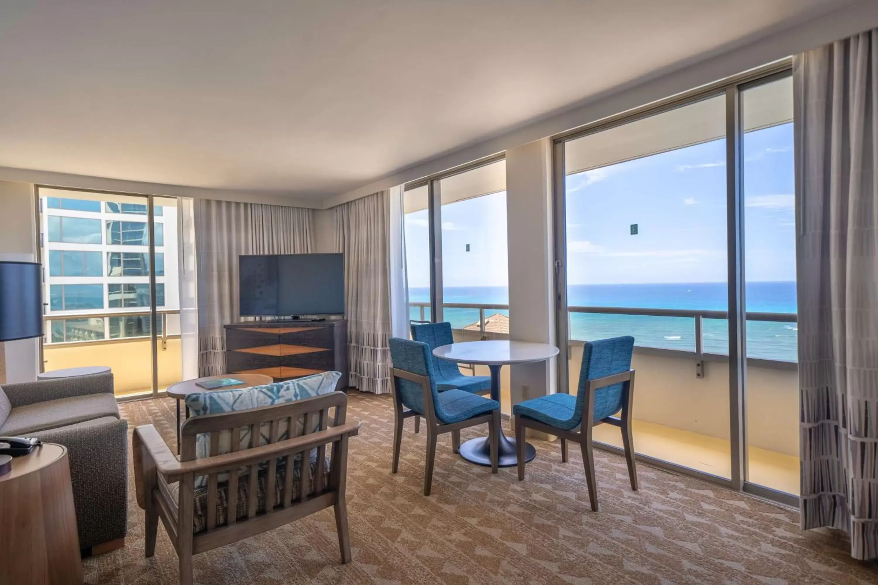 Living room, Sea View in Embassy Suites by Hilton Waikiki Beach Walk