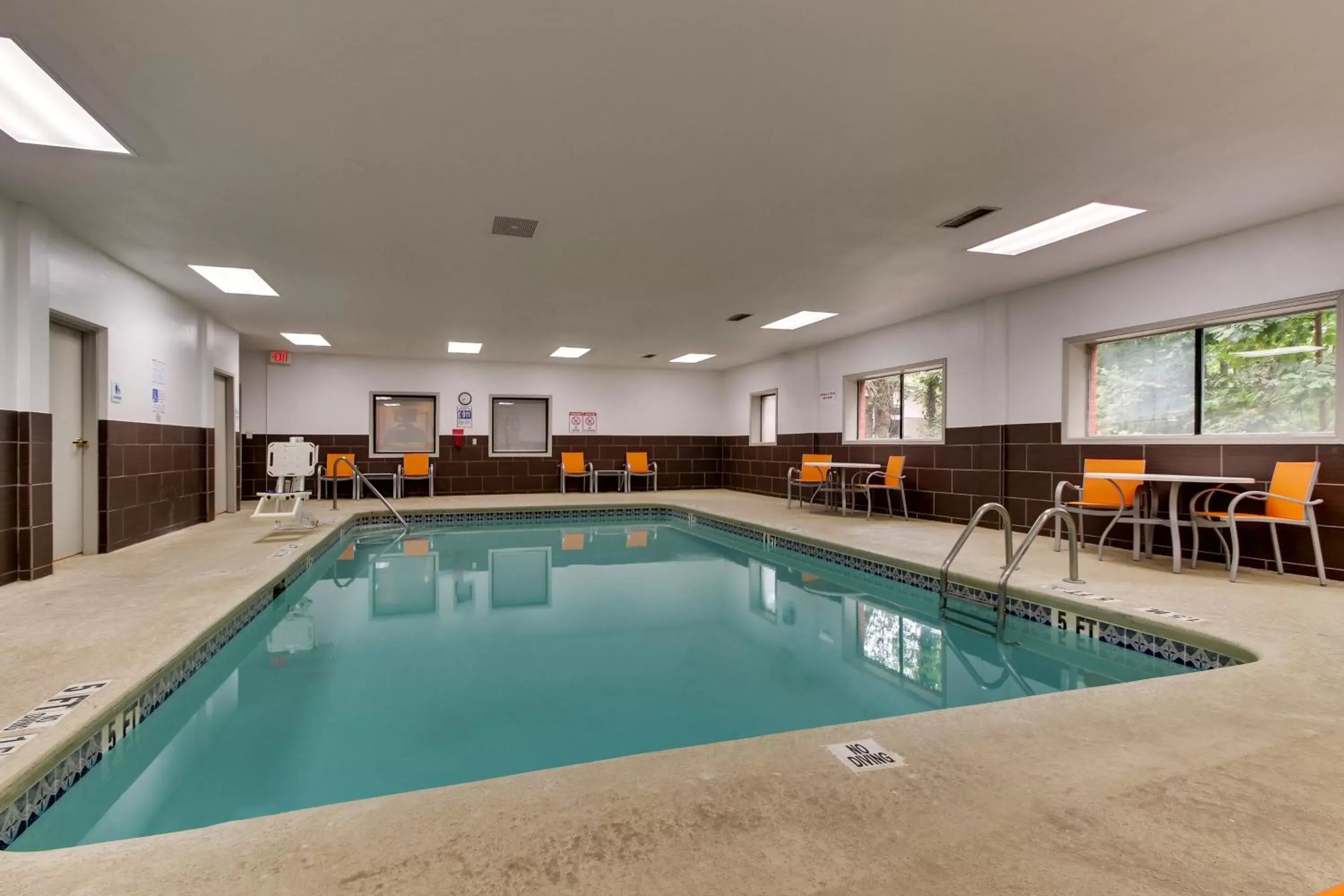 Swimming Pool in Holiday Inn Express Hotel & Suites - Atlanta/Emory University Area, an IHG Hotel