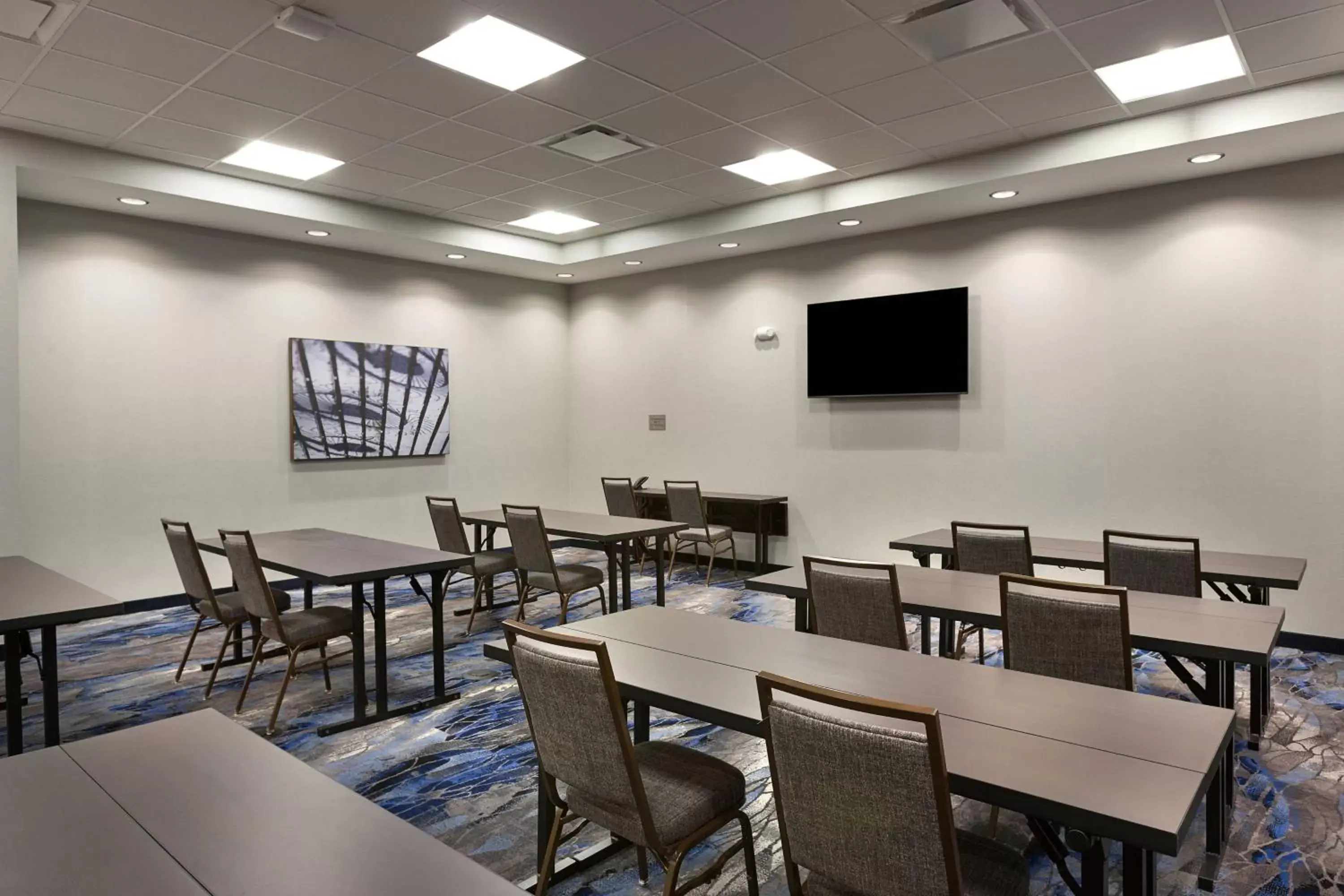 Meeting/conference room, Restaurant/Places to Eat in Fairfield by Marriott Inn & Suites Statesville