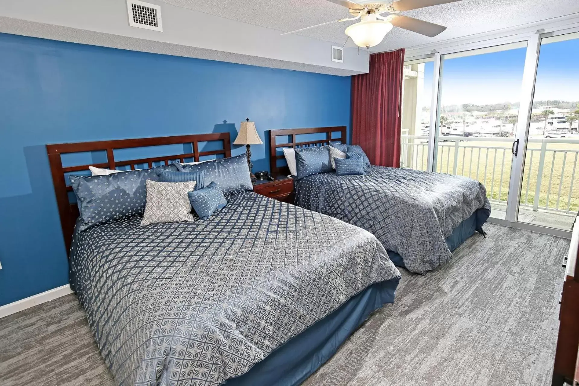 Bedroom, Bed in Barefoot Resort Golf & Yacht Club Villas