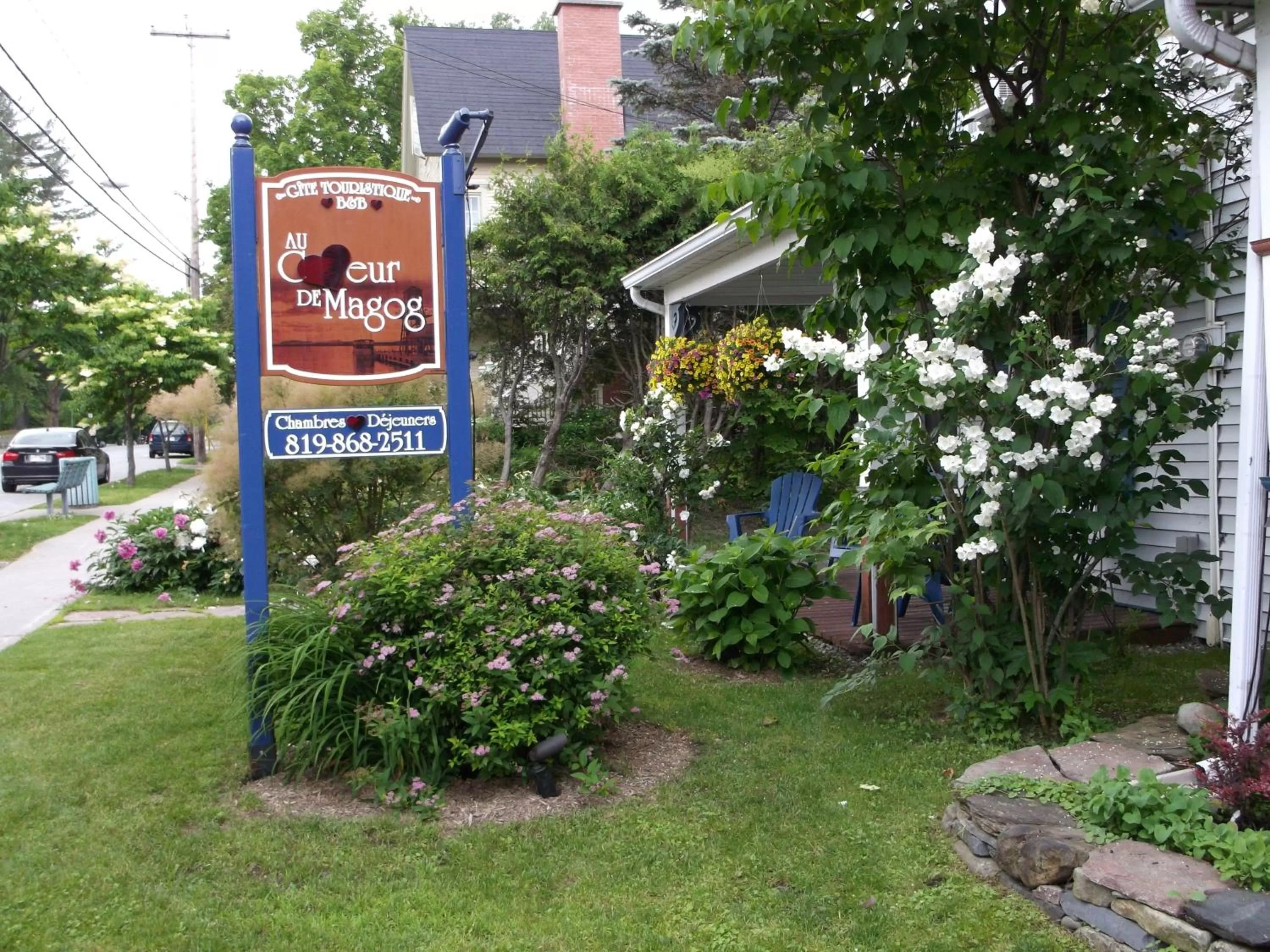 Property logo or sign, Garden in Au Coeur De Magog