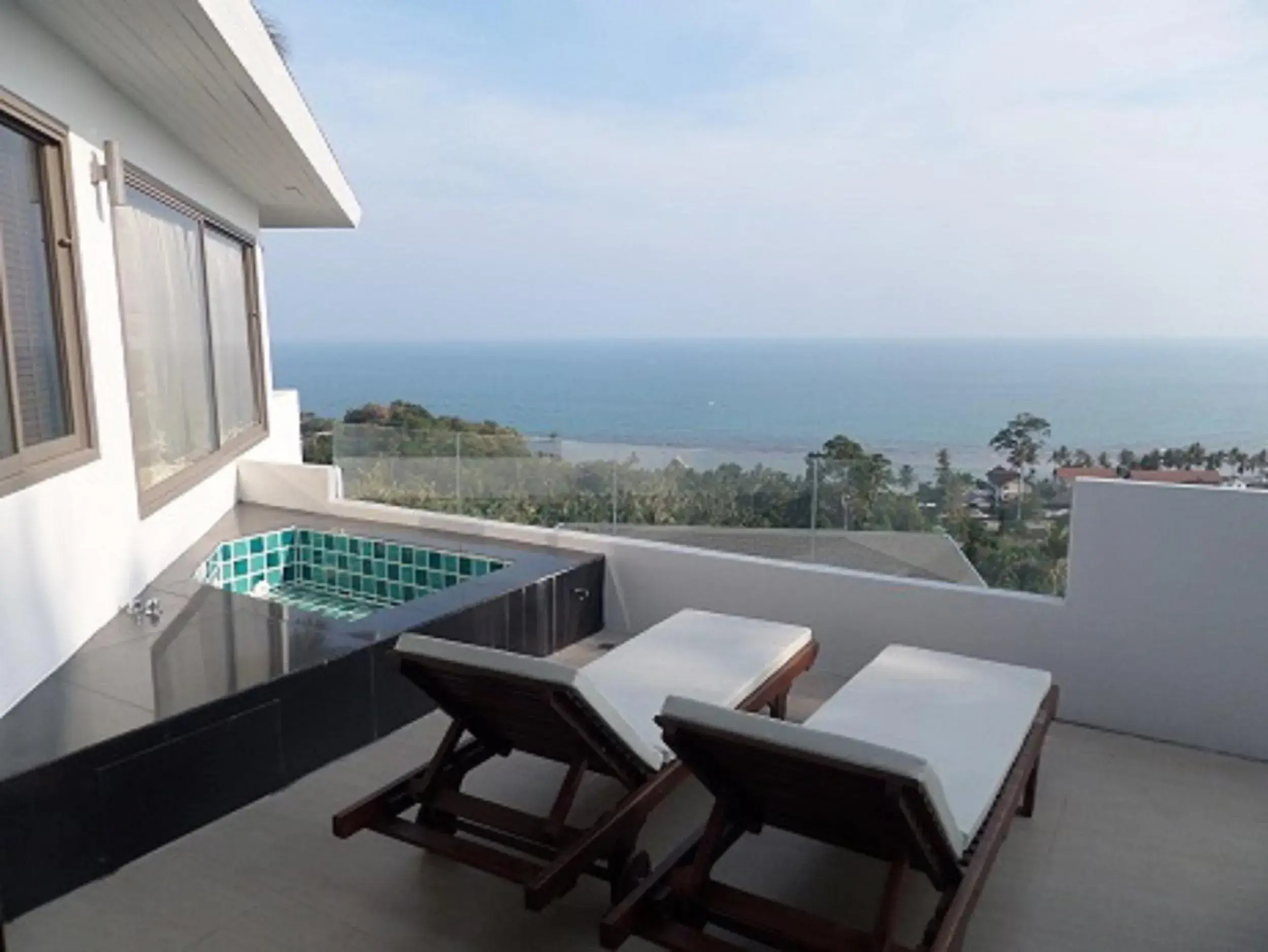 Sea view, Balcony/Terrace in Tropical Sea View Residence