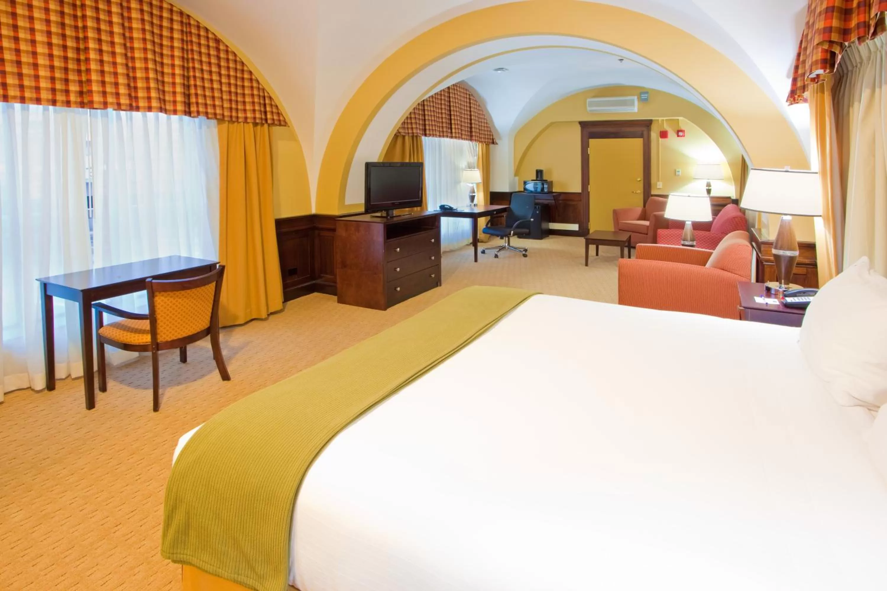 Photo of the whole room in Holiday Inn Express Baltimore-Downtown, an IHG Hotel