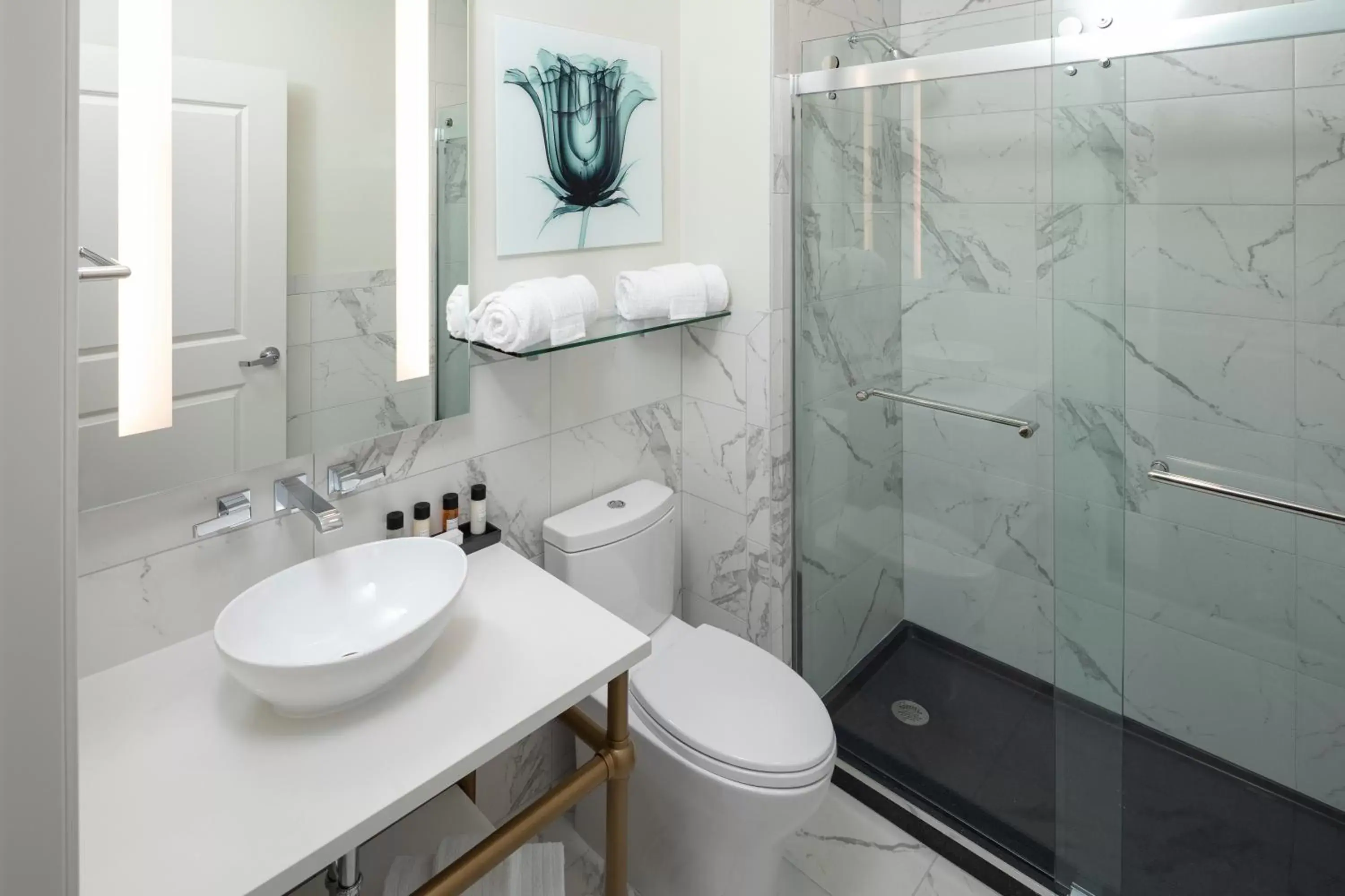 Bathroom in Hotel On Phillips Bathroom in Hotel On Phillips