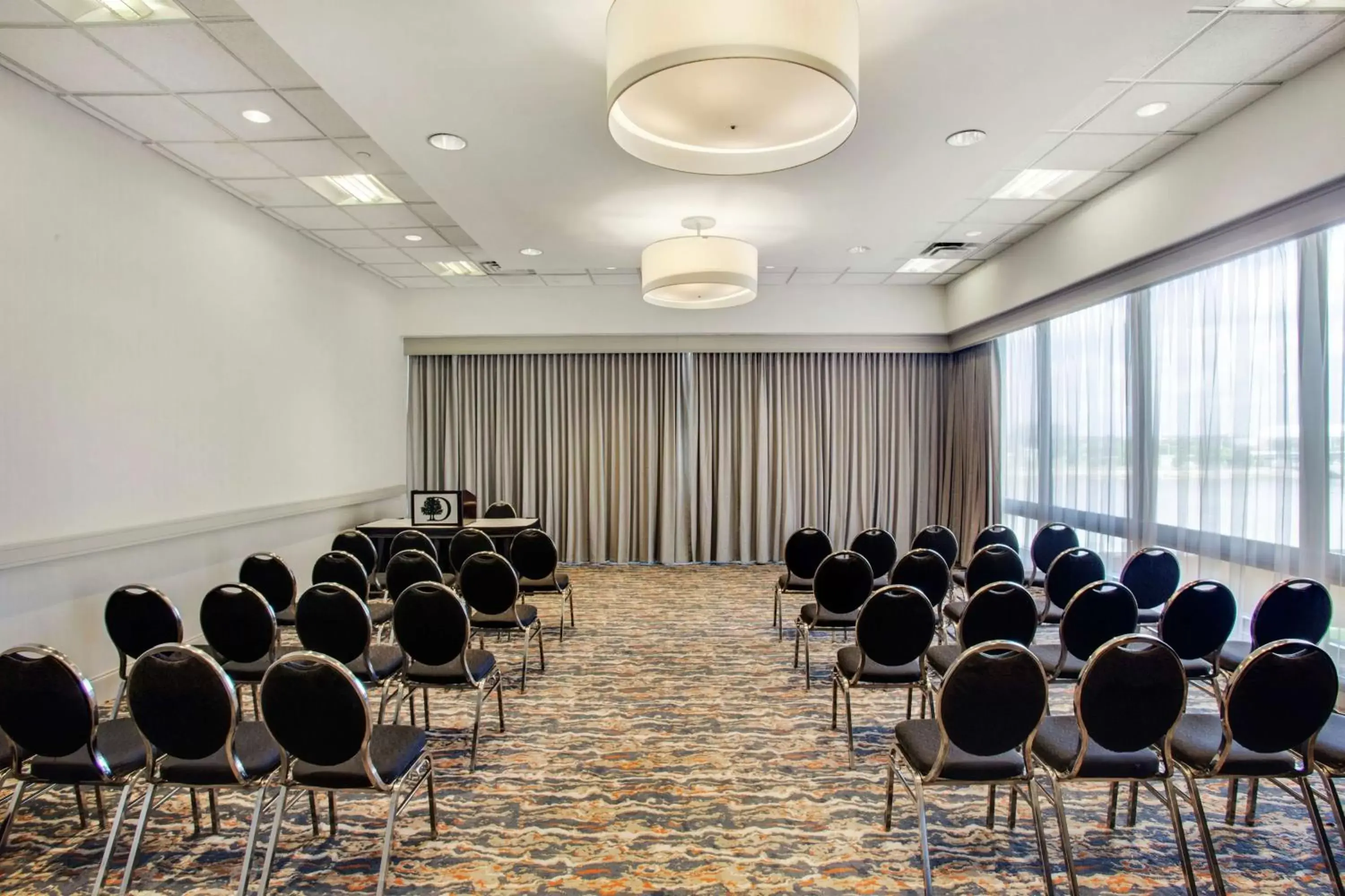 Meeting/conference room in DoubleTree by Hilton Little Rock