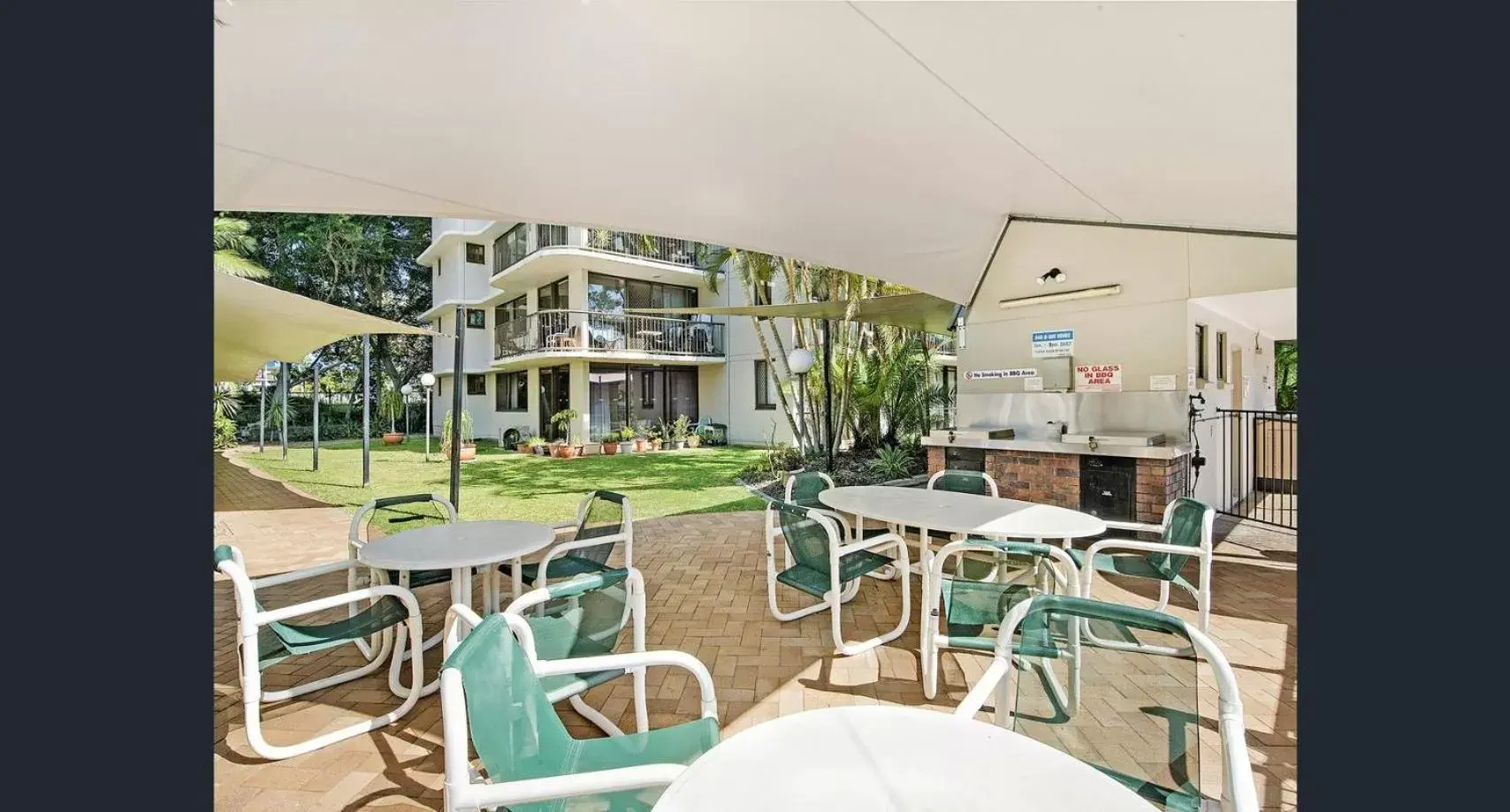 BBQ facilities in Anacapri Holiday Resort Apartments