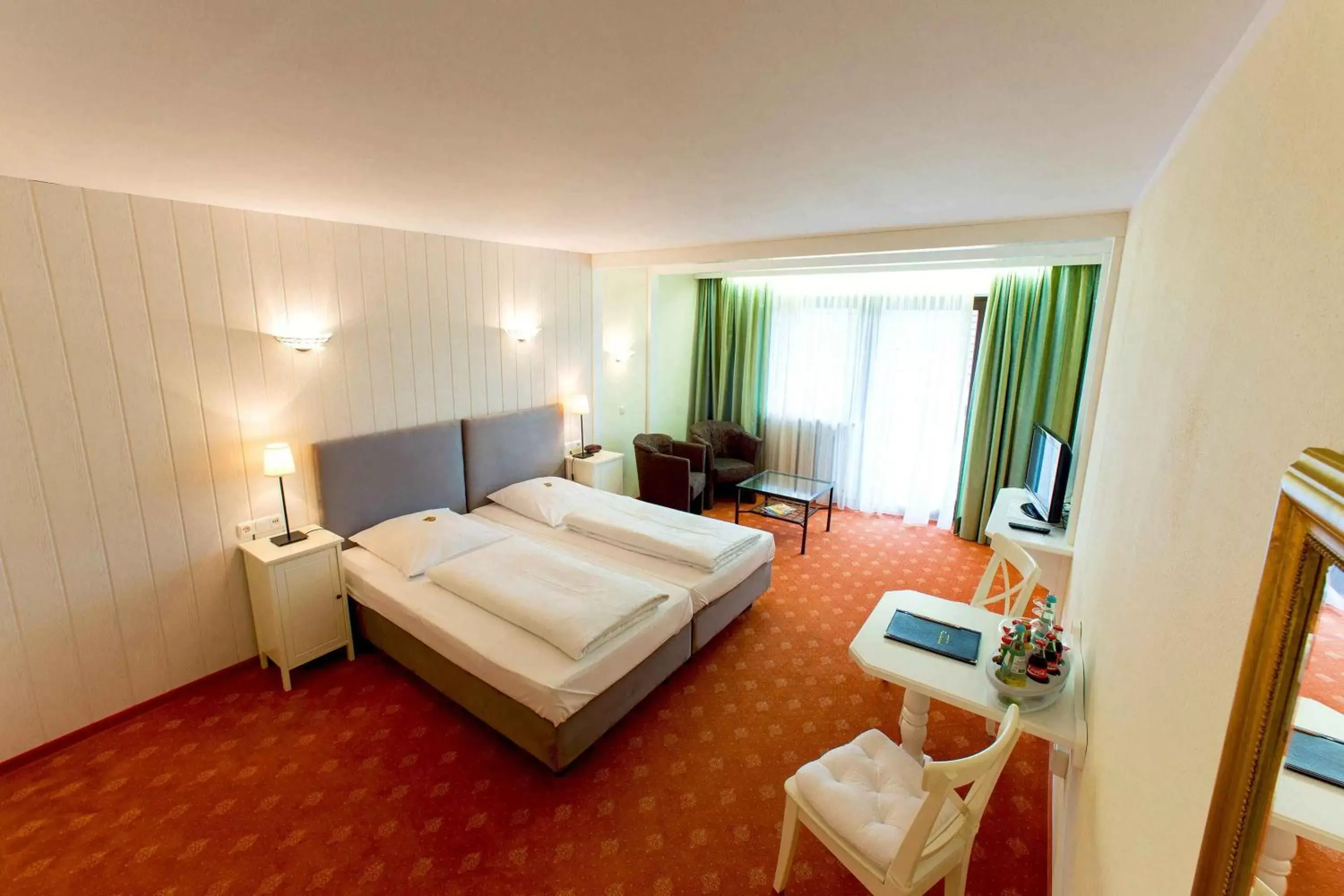 Photo of the whole room, Bed in Hotel Räucherhansl Photo of the whole room, Bed in Hotel Räucherhansl