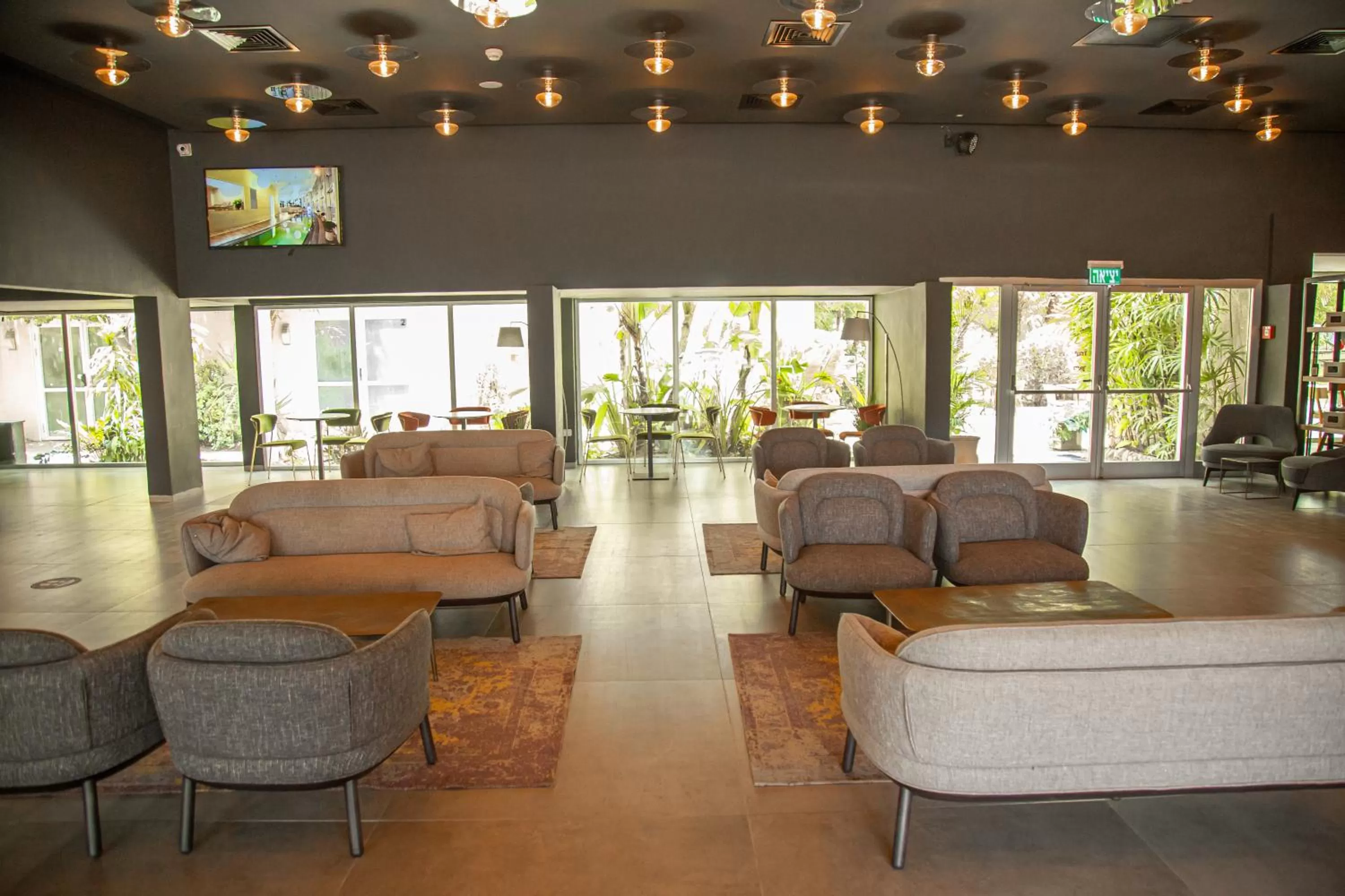 Lobby or reception in Ein Gedi Kibbutz Hotel