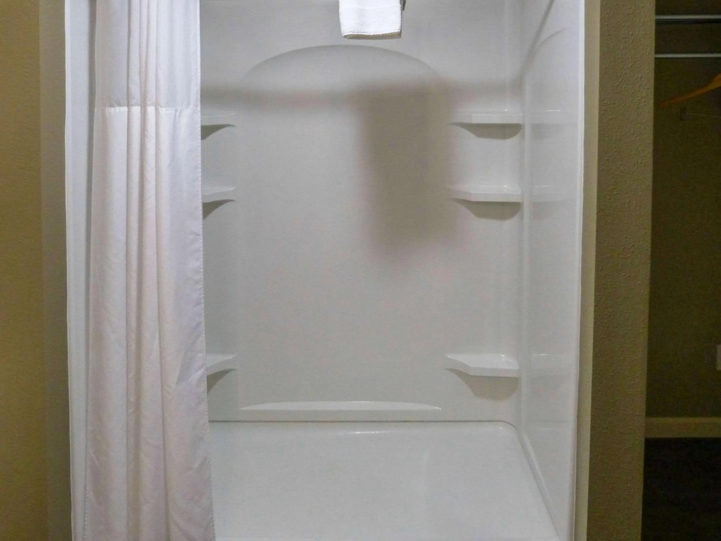 Bathroom in Rodeway Inn & Suites Ontario