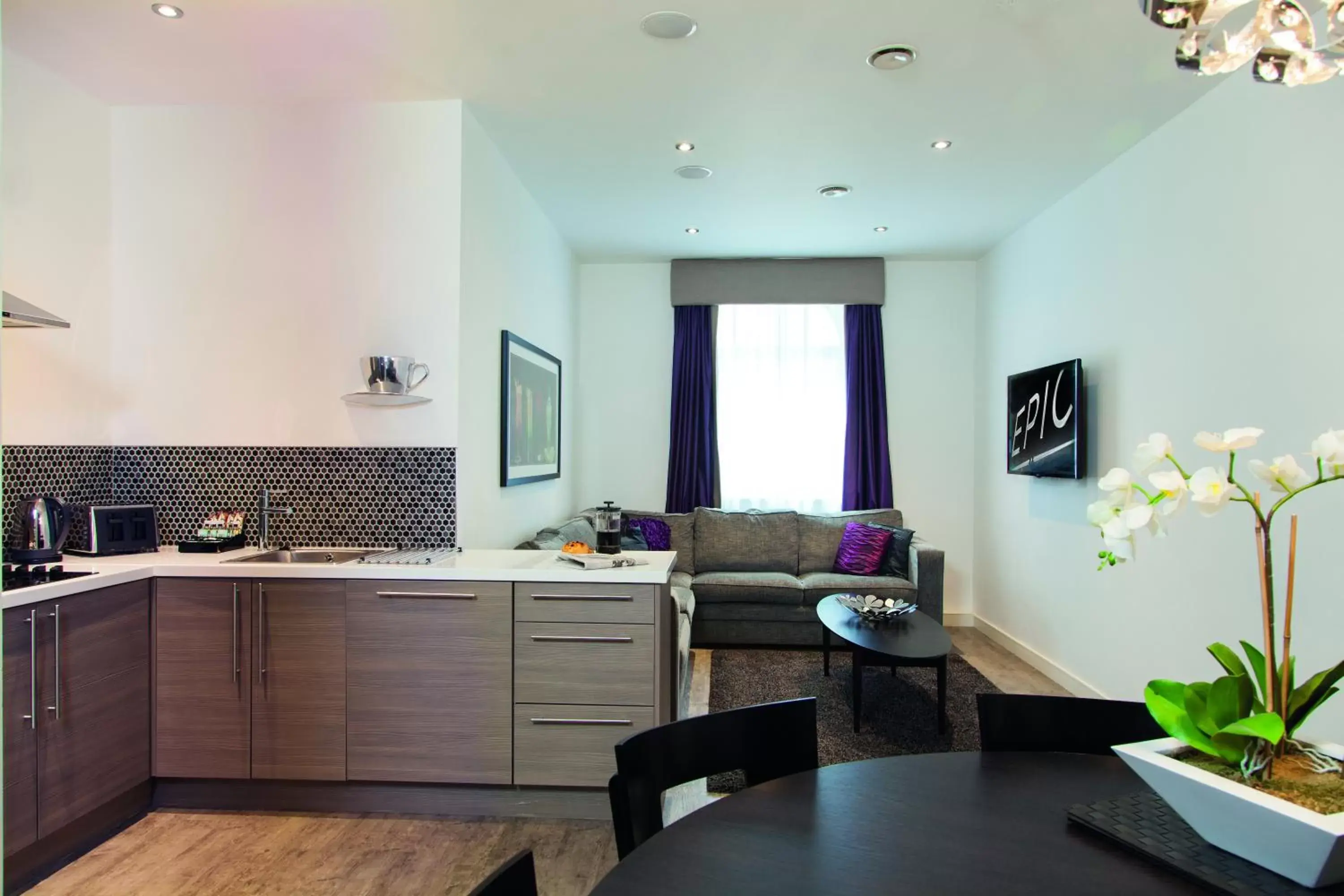 Kitchen or kitchenette, Kitchen/Kitchenette in EPIC Apart Hotel - Seel Street