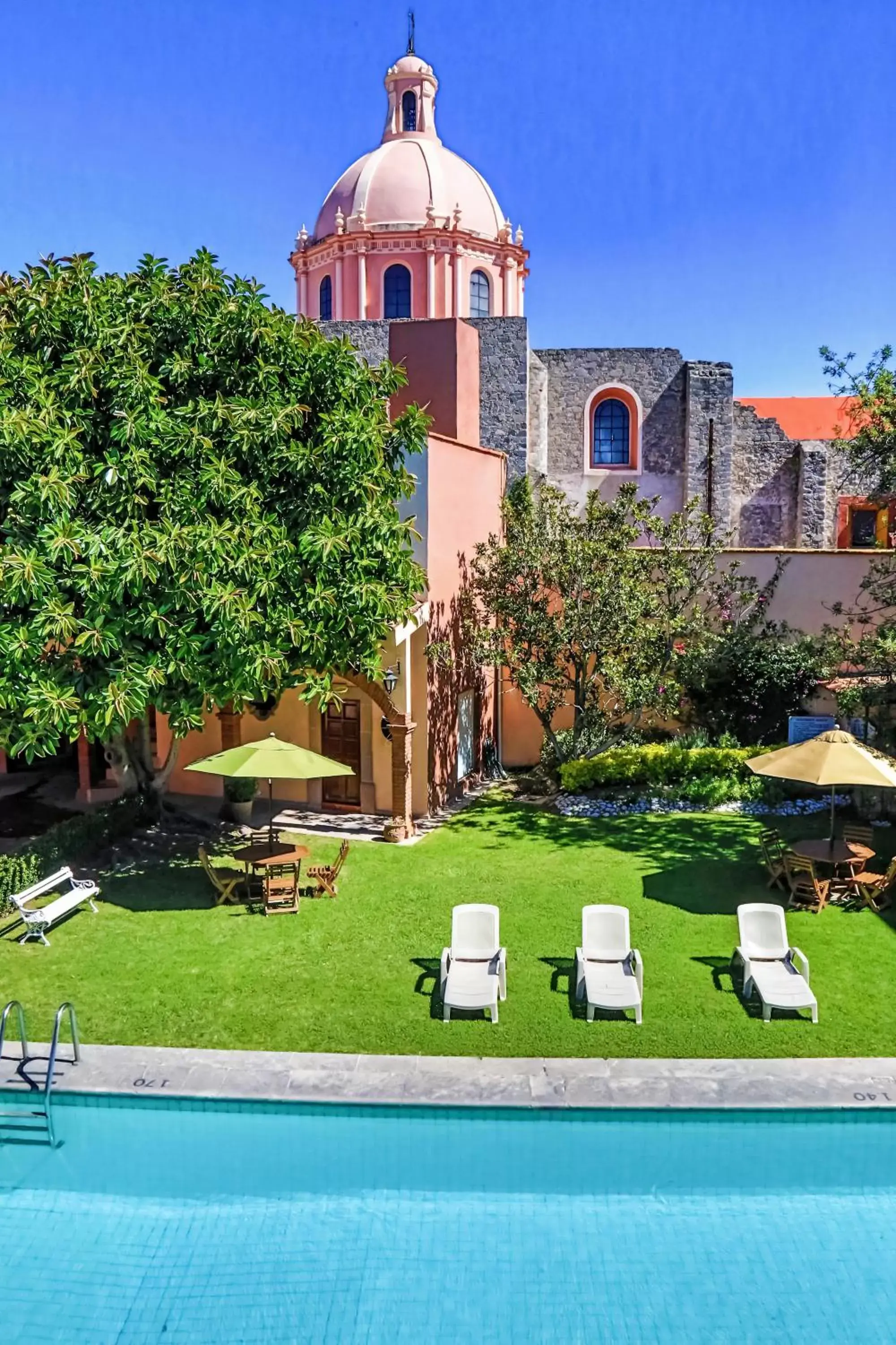 Swimming Pool in Hotel La Plaza de Tequisquiapan