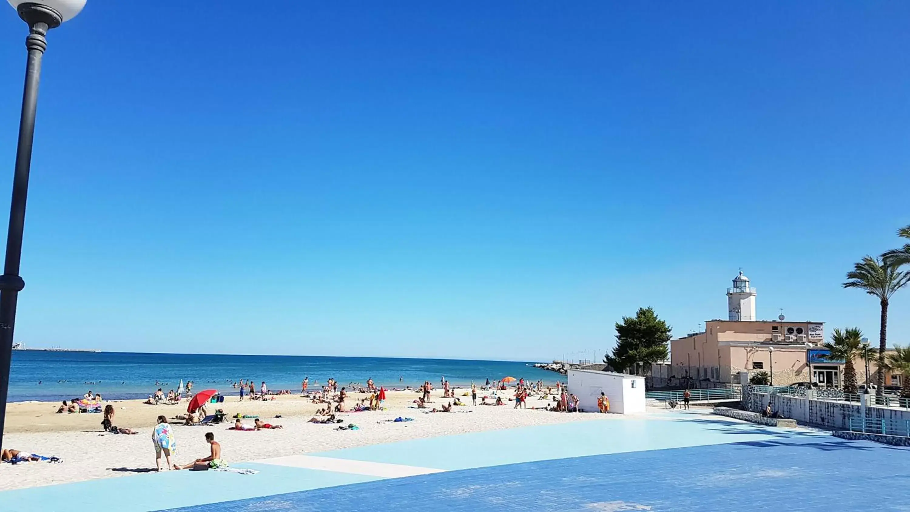 Beach, Swimming Pool in B & B Casa Manfredi