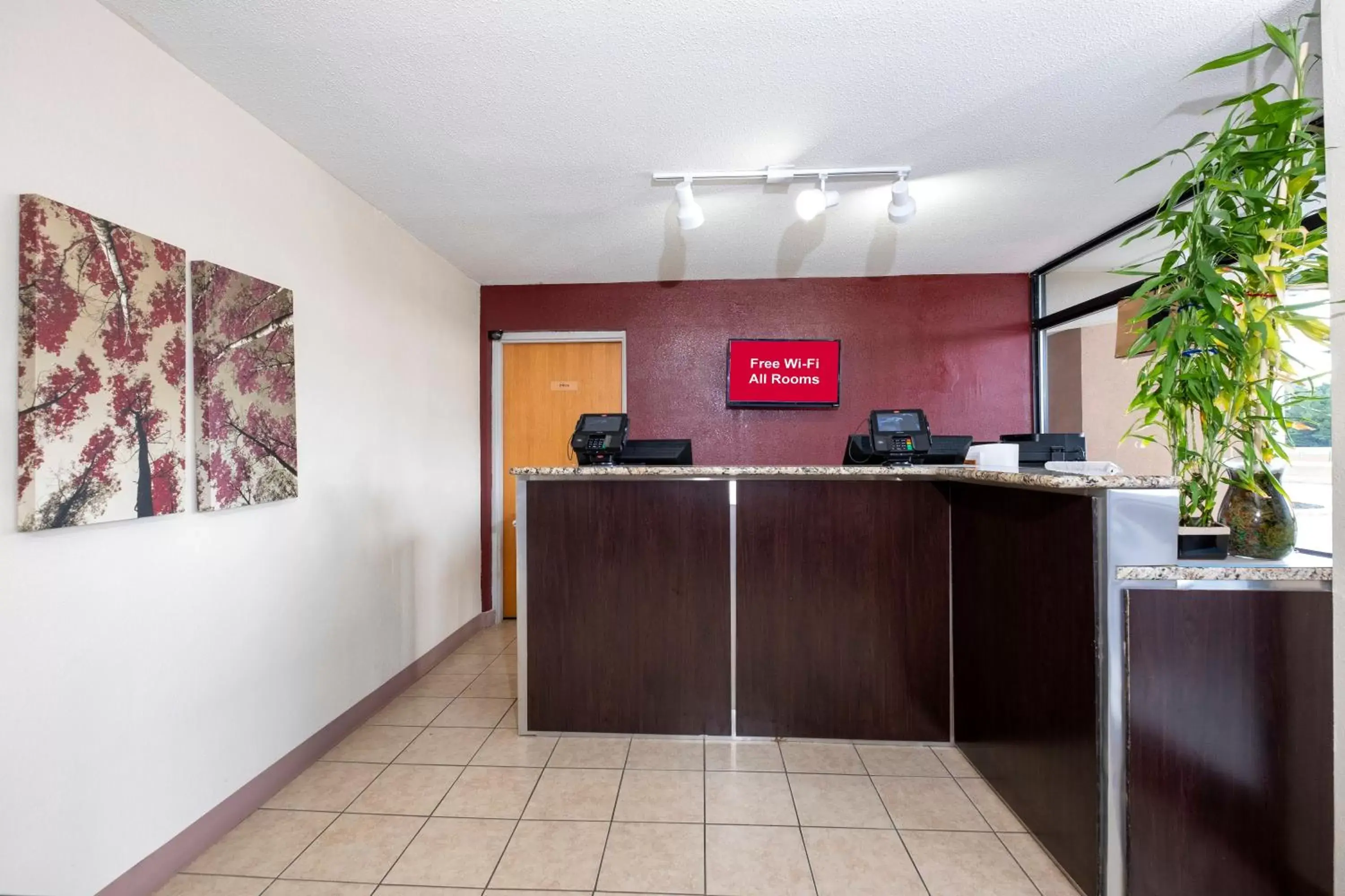 Lobby or reception, Lobby/Reception in Red Roof Inn Kenly - I-95