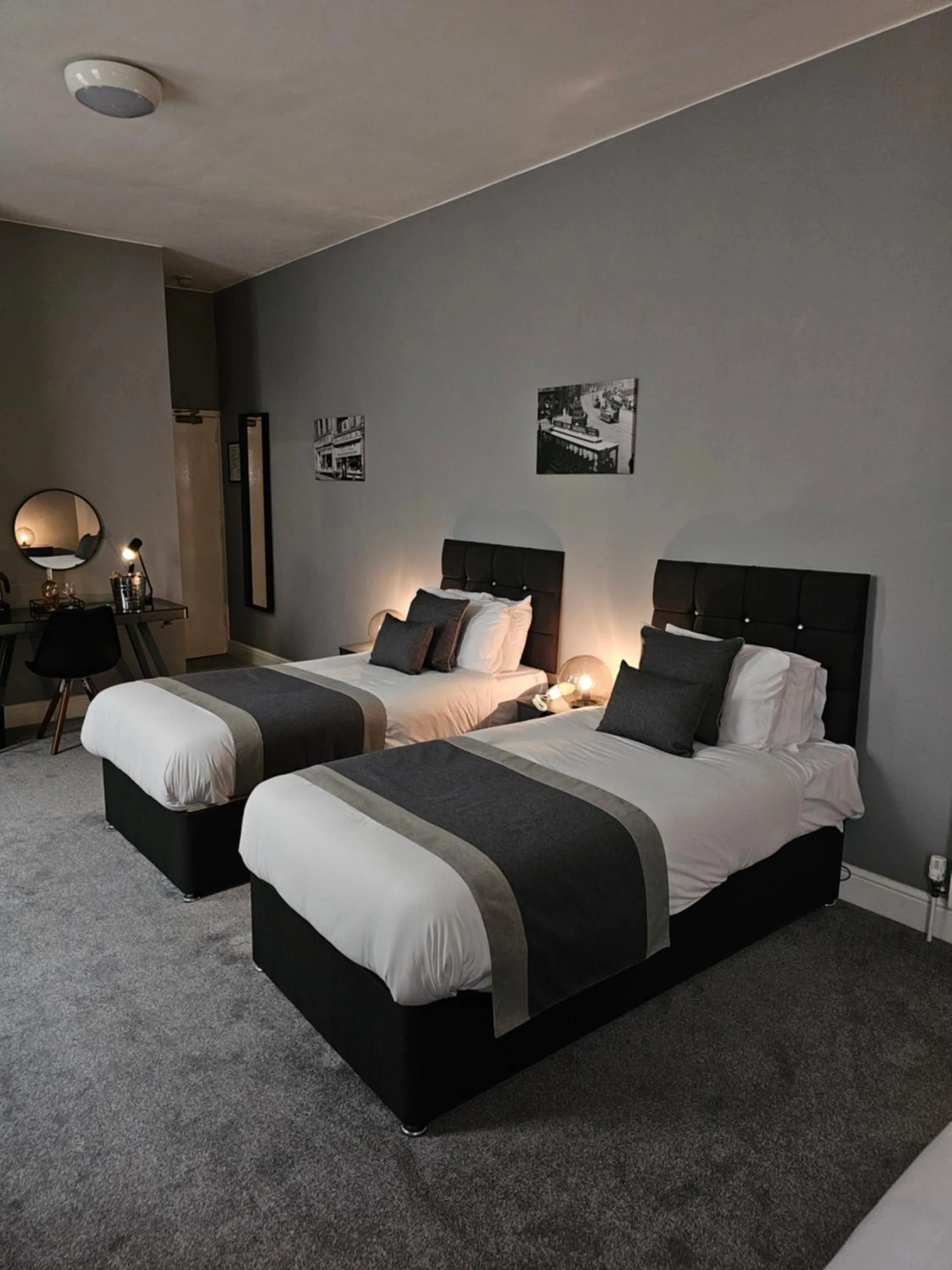 Bedroom, Bed in The Chesterhouse