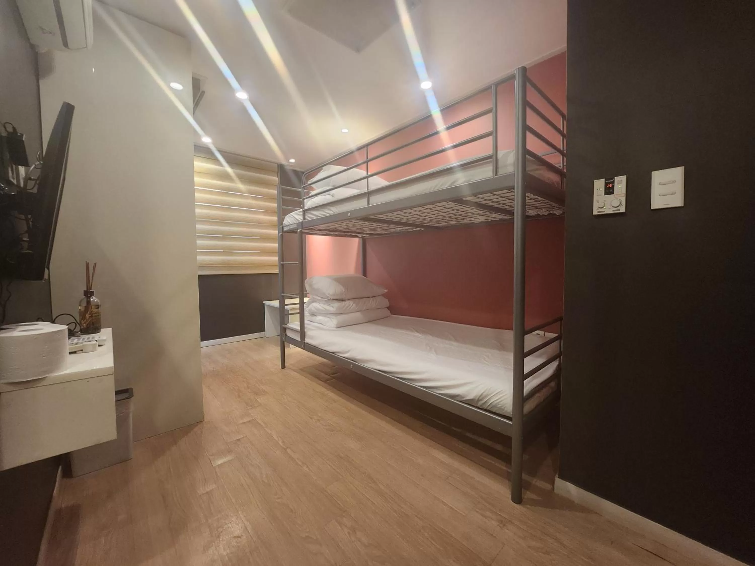 Bed, Bunk Bed in Olive hostel R(Residence)