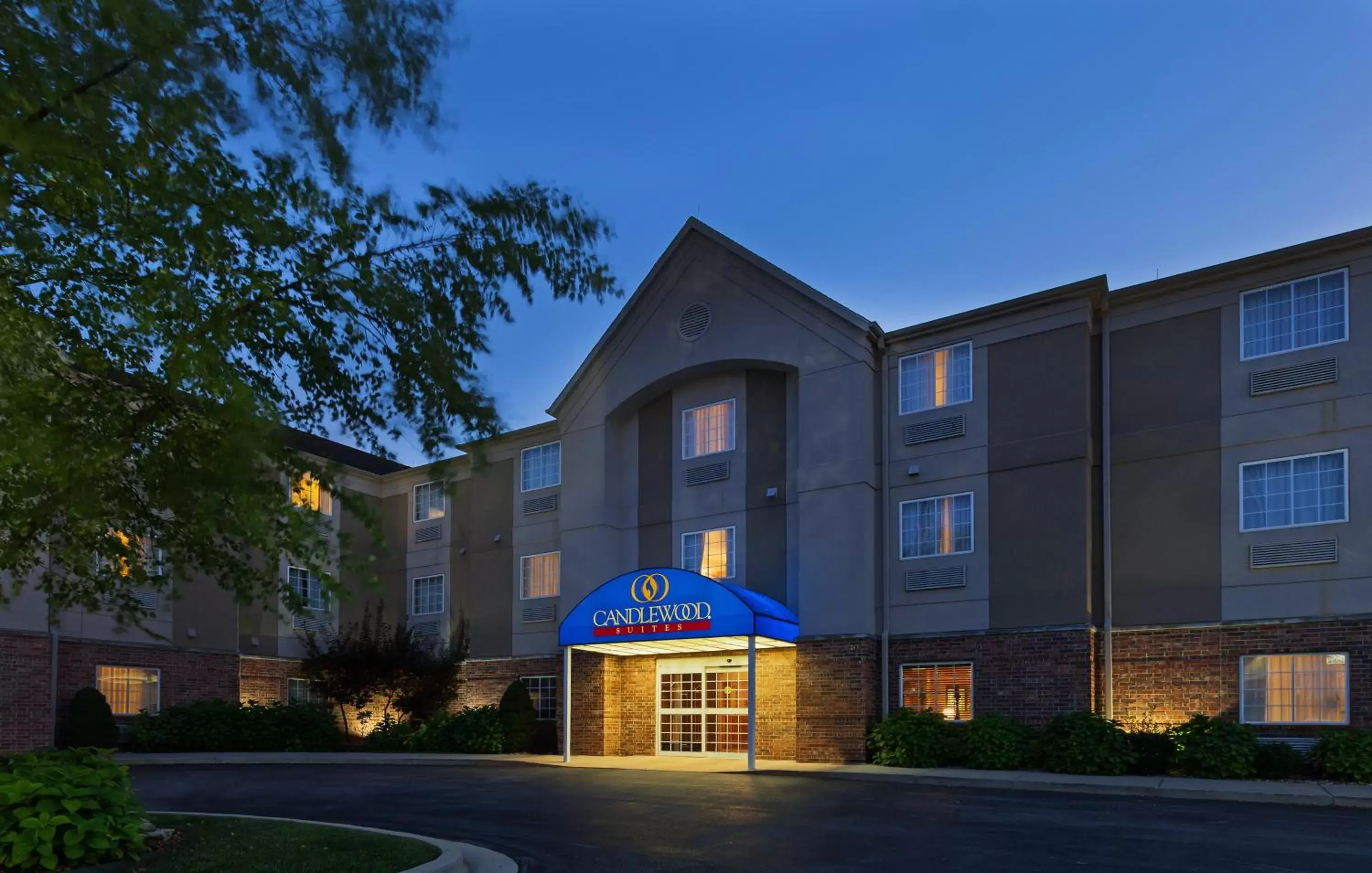 Property Building in Candlewood Suites St. Robert, an IHG Hotel