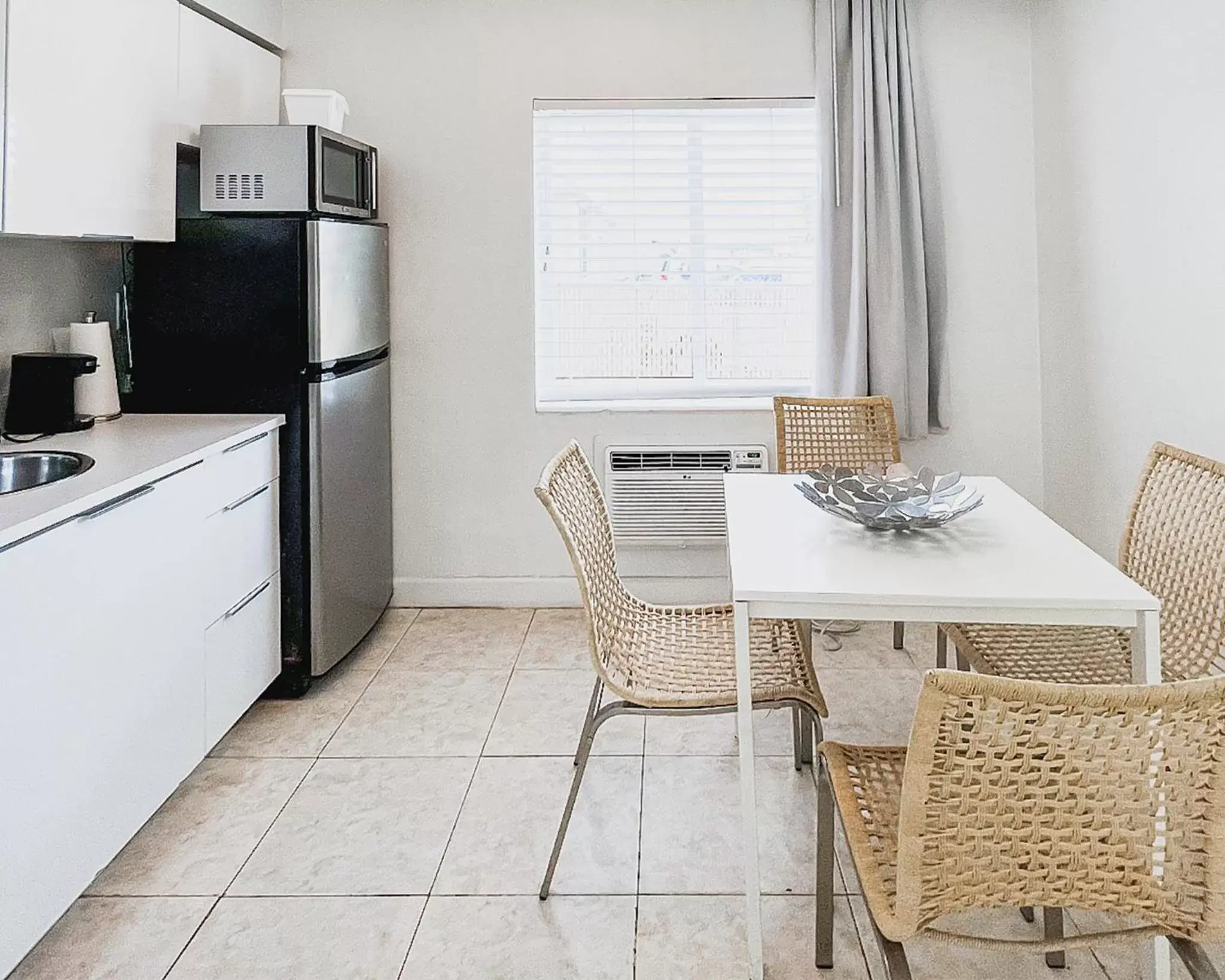 Kitchen or kitchenette, Dining Area in Tranquilo