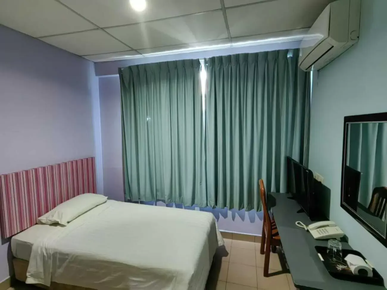 room service, Bed in Century Hotel Inanam room service, Bed in Century Hotel Inanam