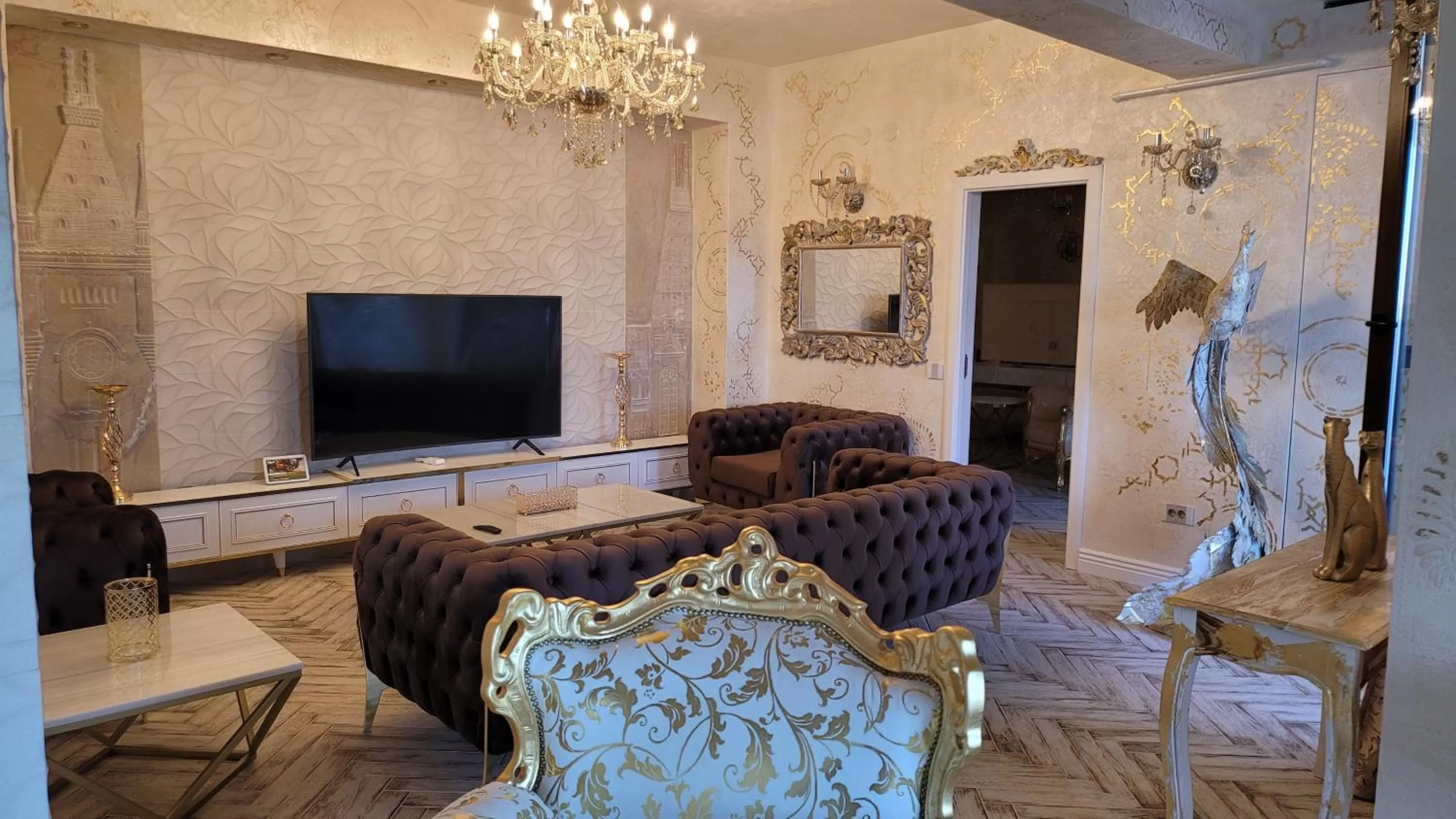 TV and multimedia in Terrace Suites Iasi