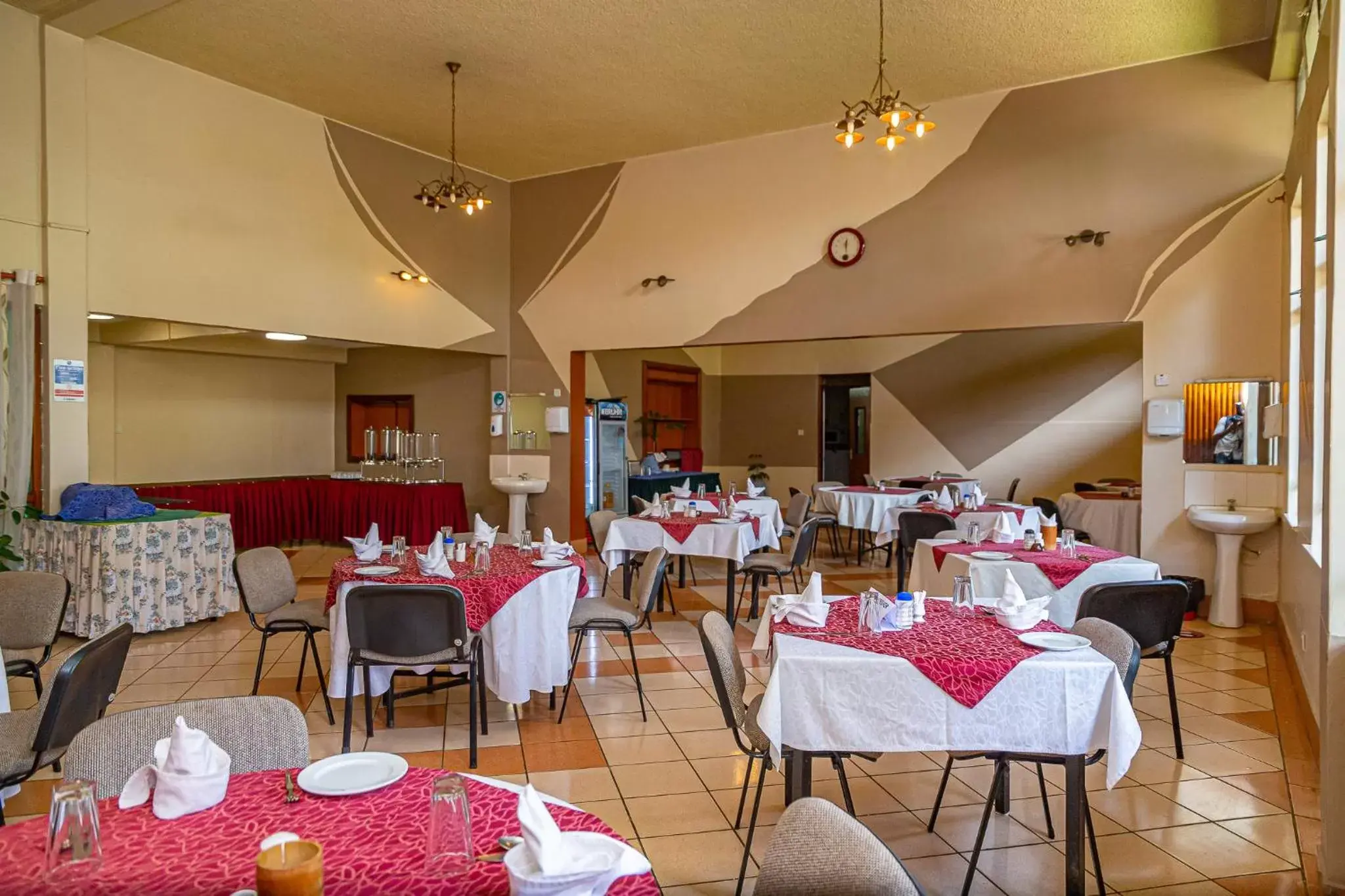 Restaurant/Places to Eat in Desmond Tutu Conference Centre