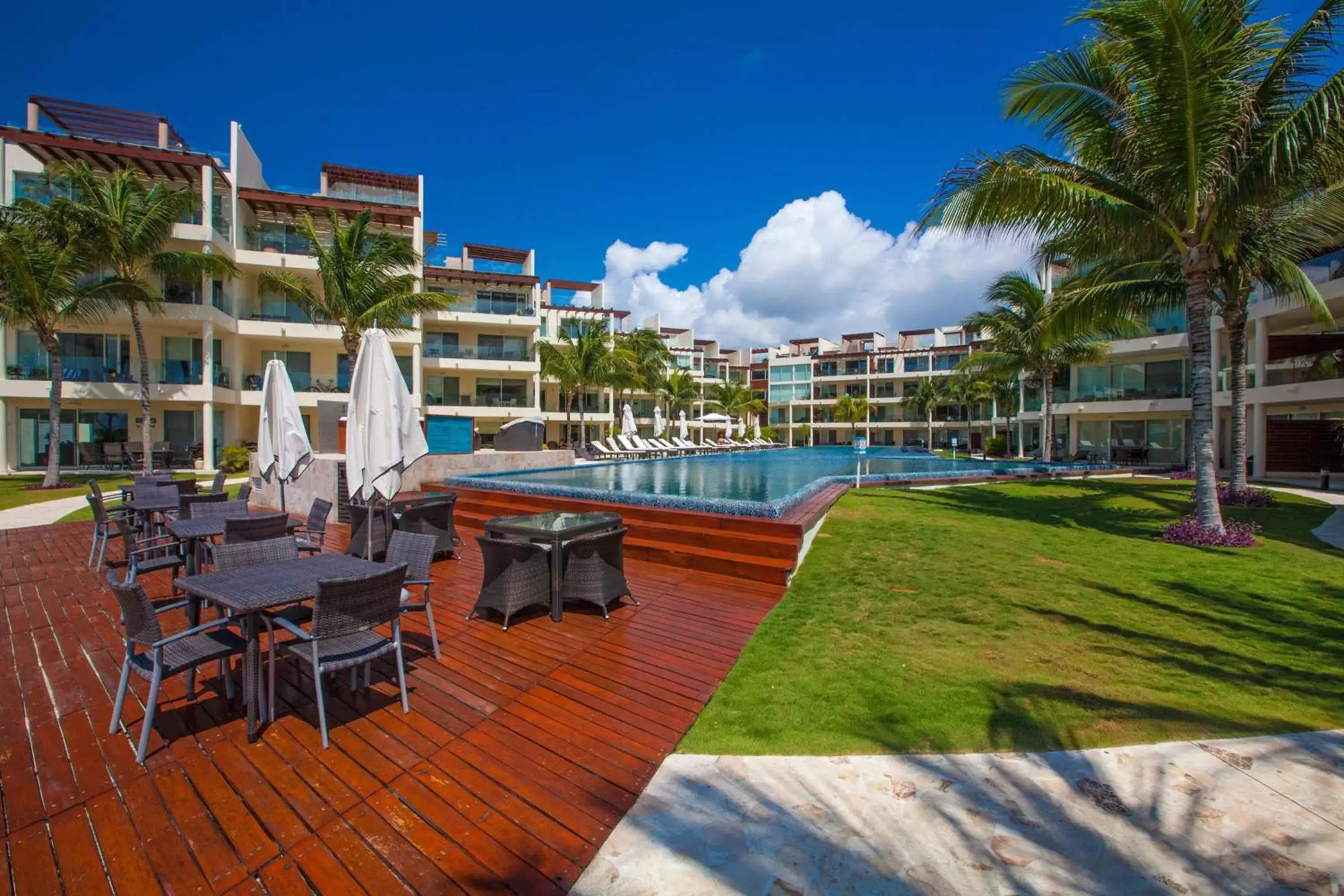 Swimming Pool in The Elements Oceanfront & Beachside Condo Hotel