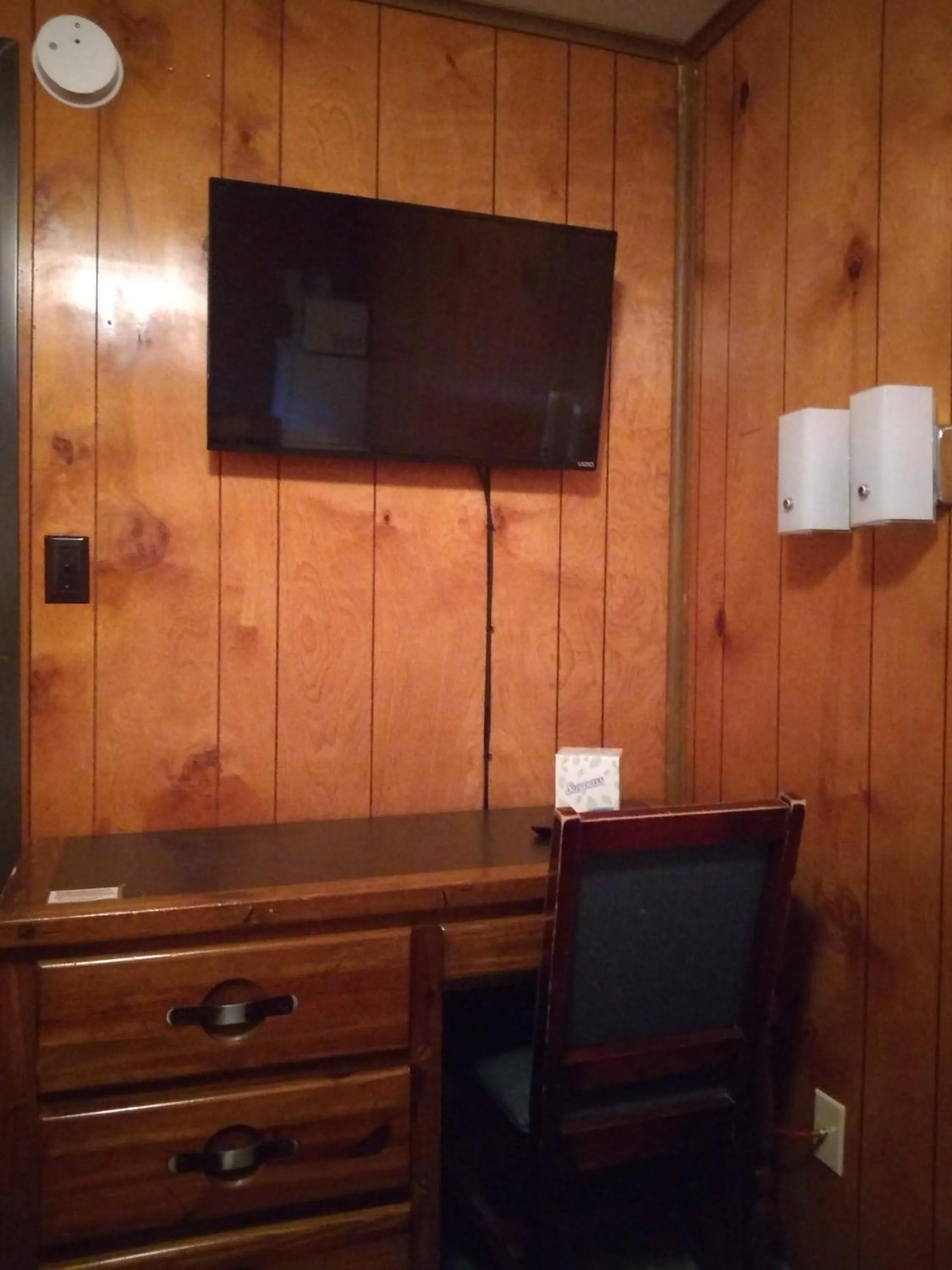 TV and multimedia in The Orca Inn