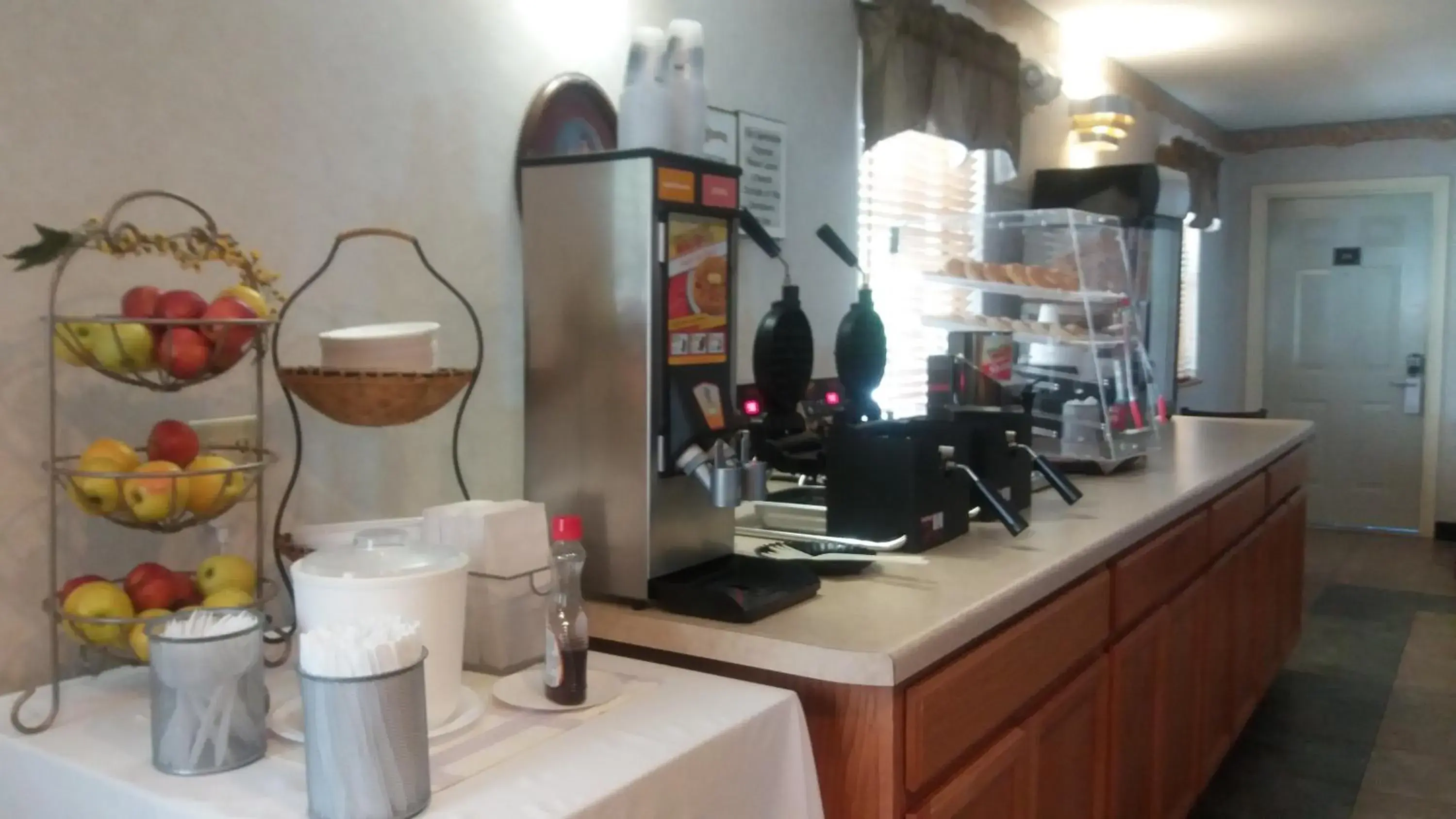 Continental breakfast in Inn at Cemetery Hill Continental breakfast in Inn at Cemetery Hill