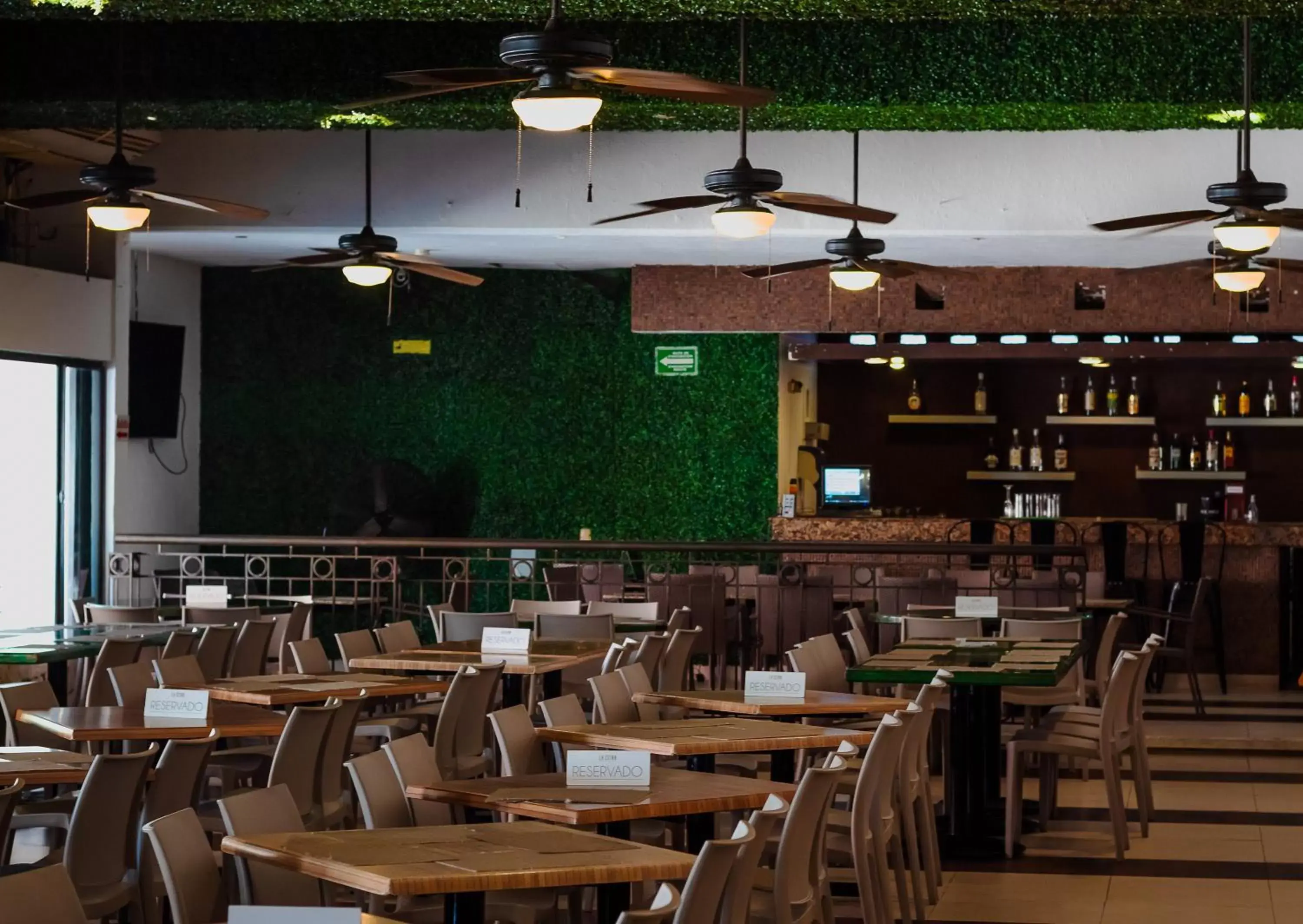 Restaurant/places to eat in Tukan Hotel Playa del Carmen Restaurant/places to eat in Tukan Hotel Playa del Carmen