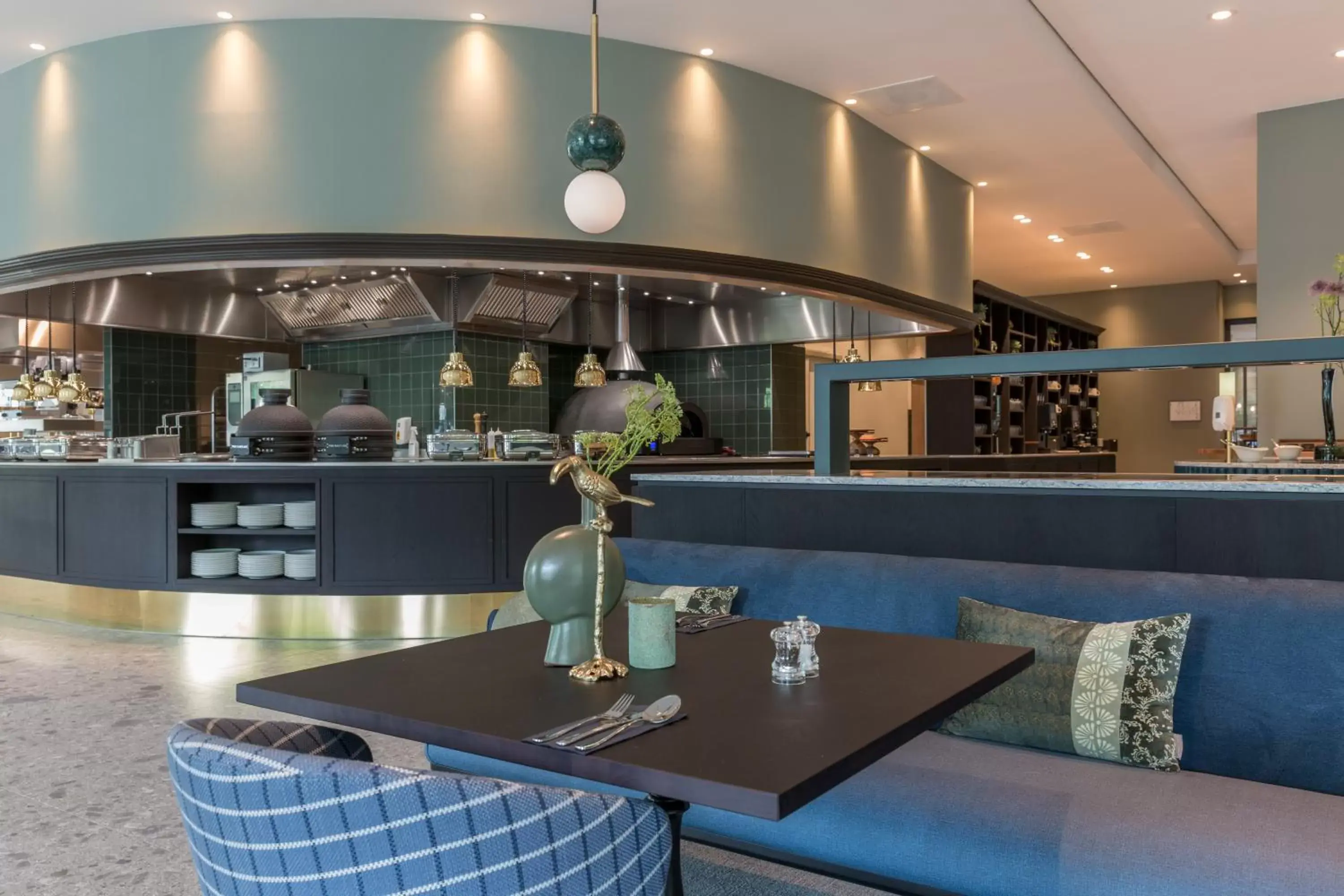 Restaurant/places to eat, Lounge/Bar in Van der Valk Hotel Venlo