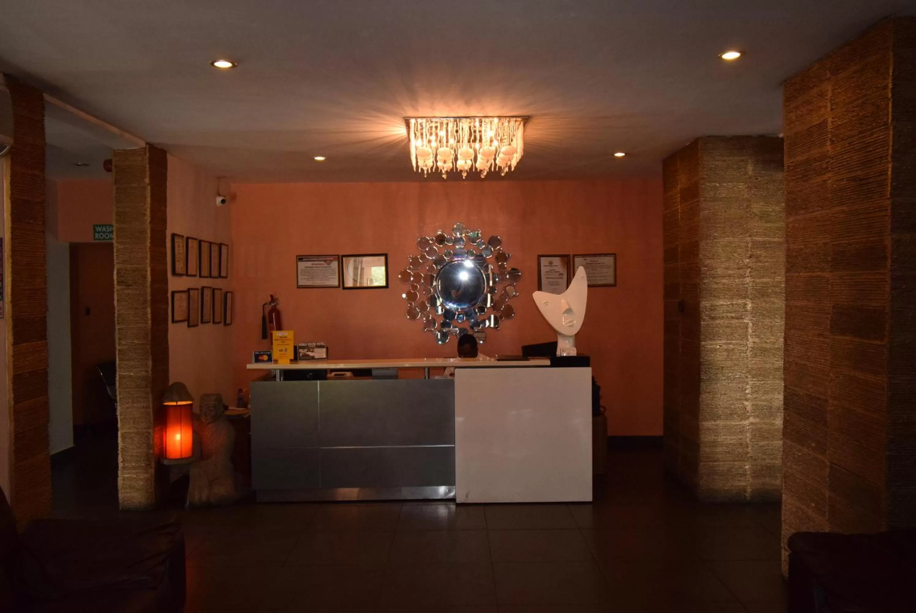 Lobby or reception in Noble House Hotel