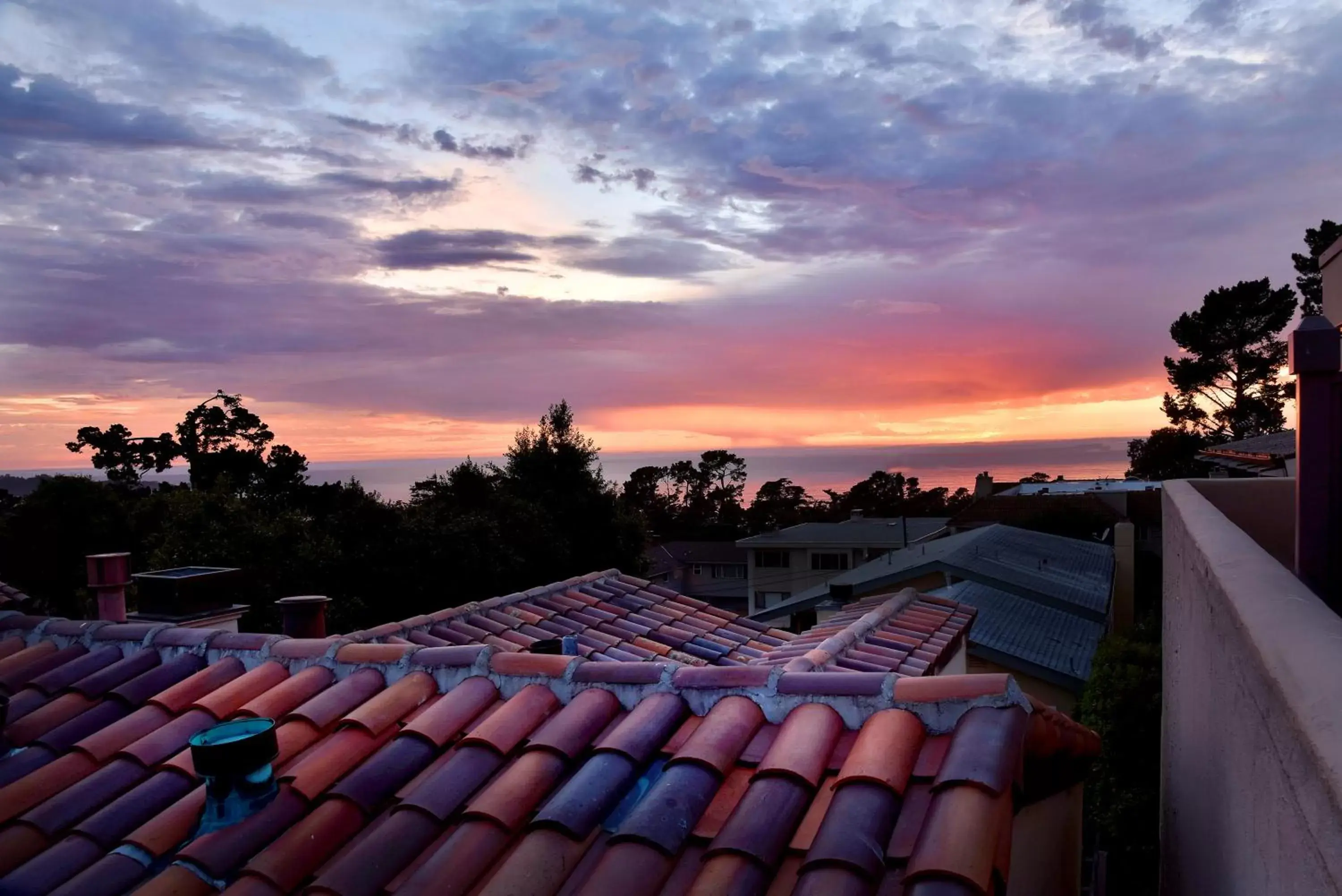 Landmark view, Sunrise/Sunset in Horizon Inn & Ocean View Lodge