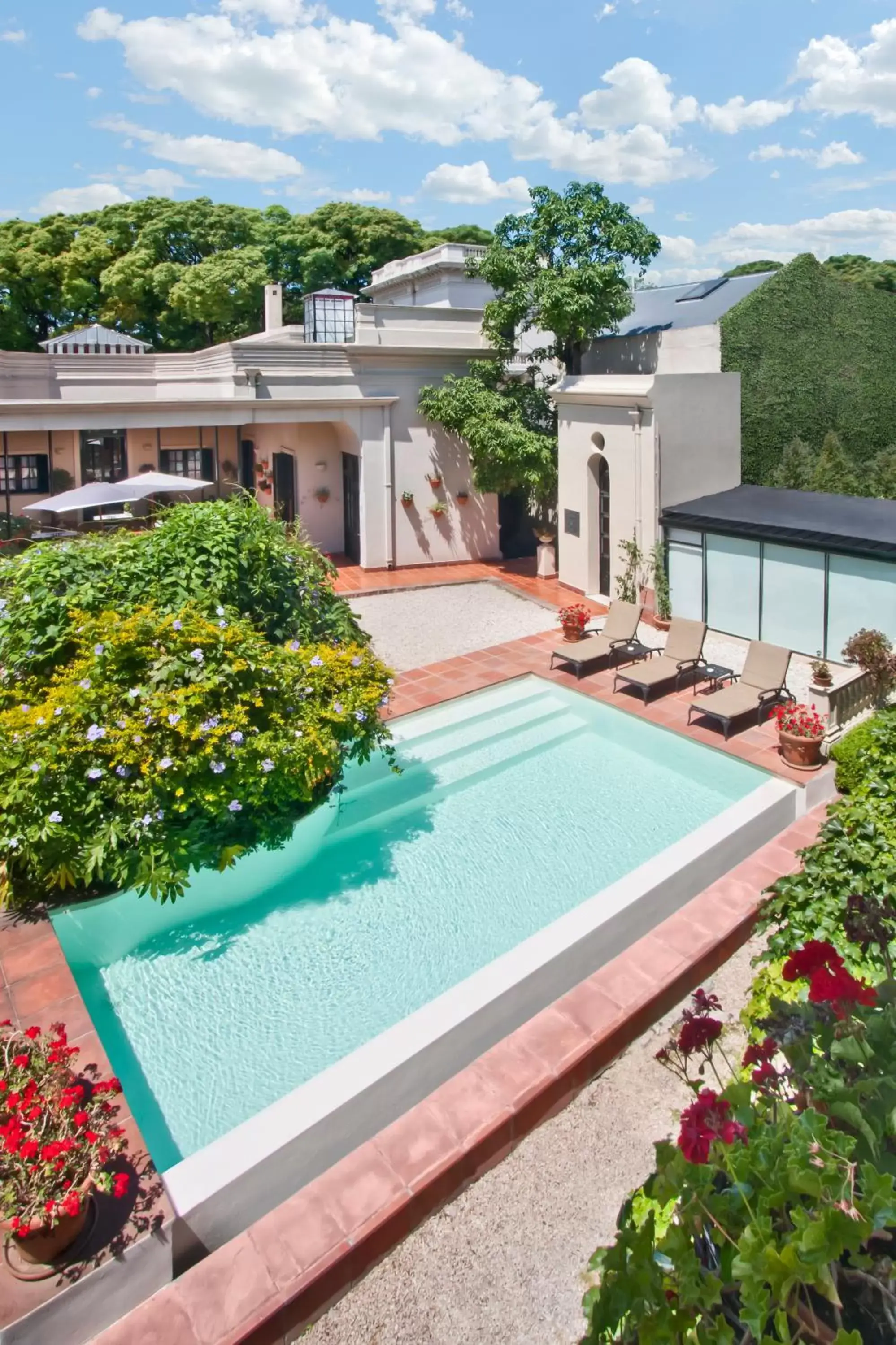 Facade/entrance in Hotel del Casco Facade/entrance in Hotel del Casco