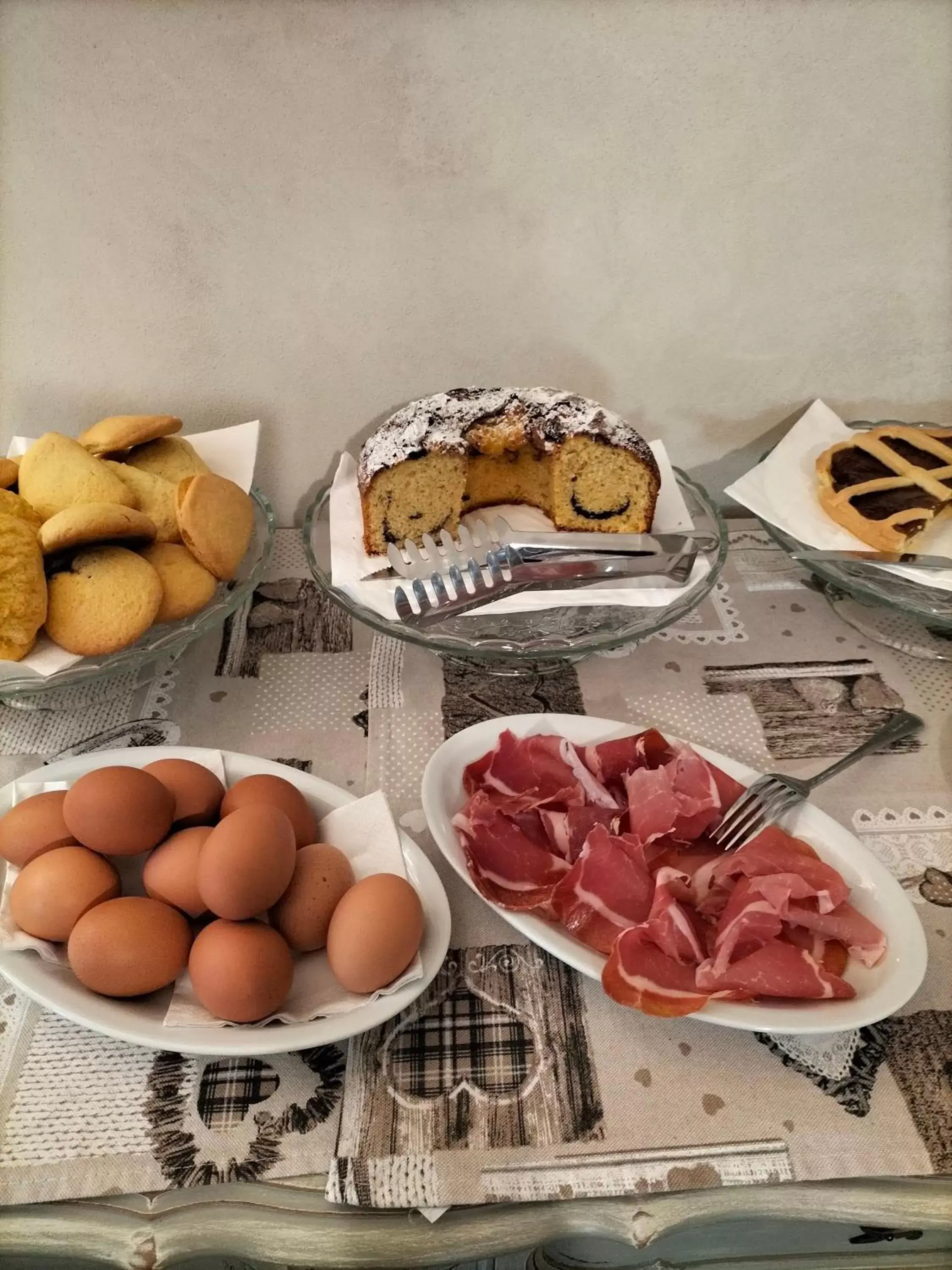 Breakfast, Food in B&B SASSO DI ROCCA