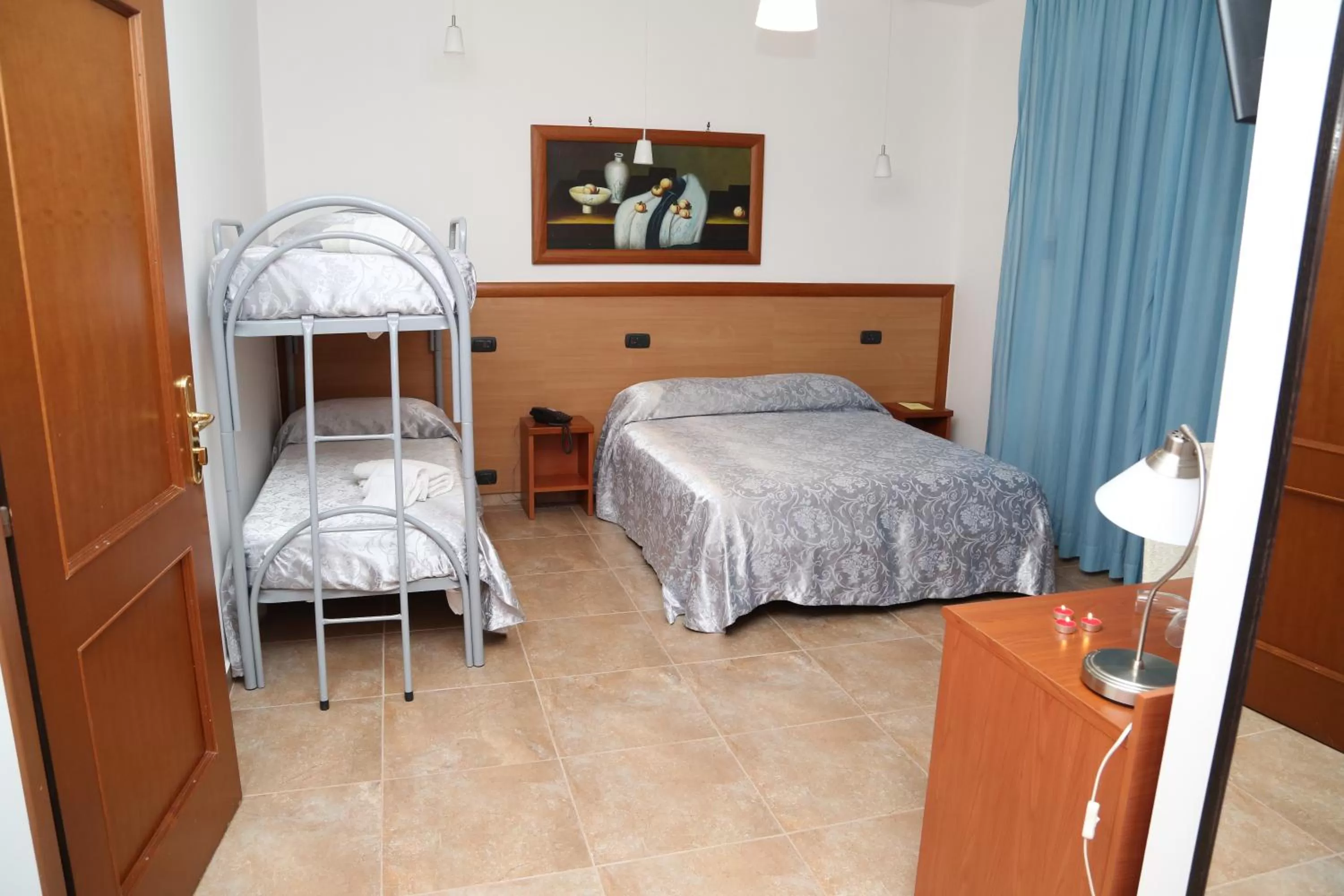 bunk bed, Bed in Accord Le Rose