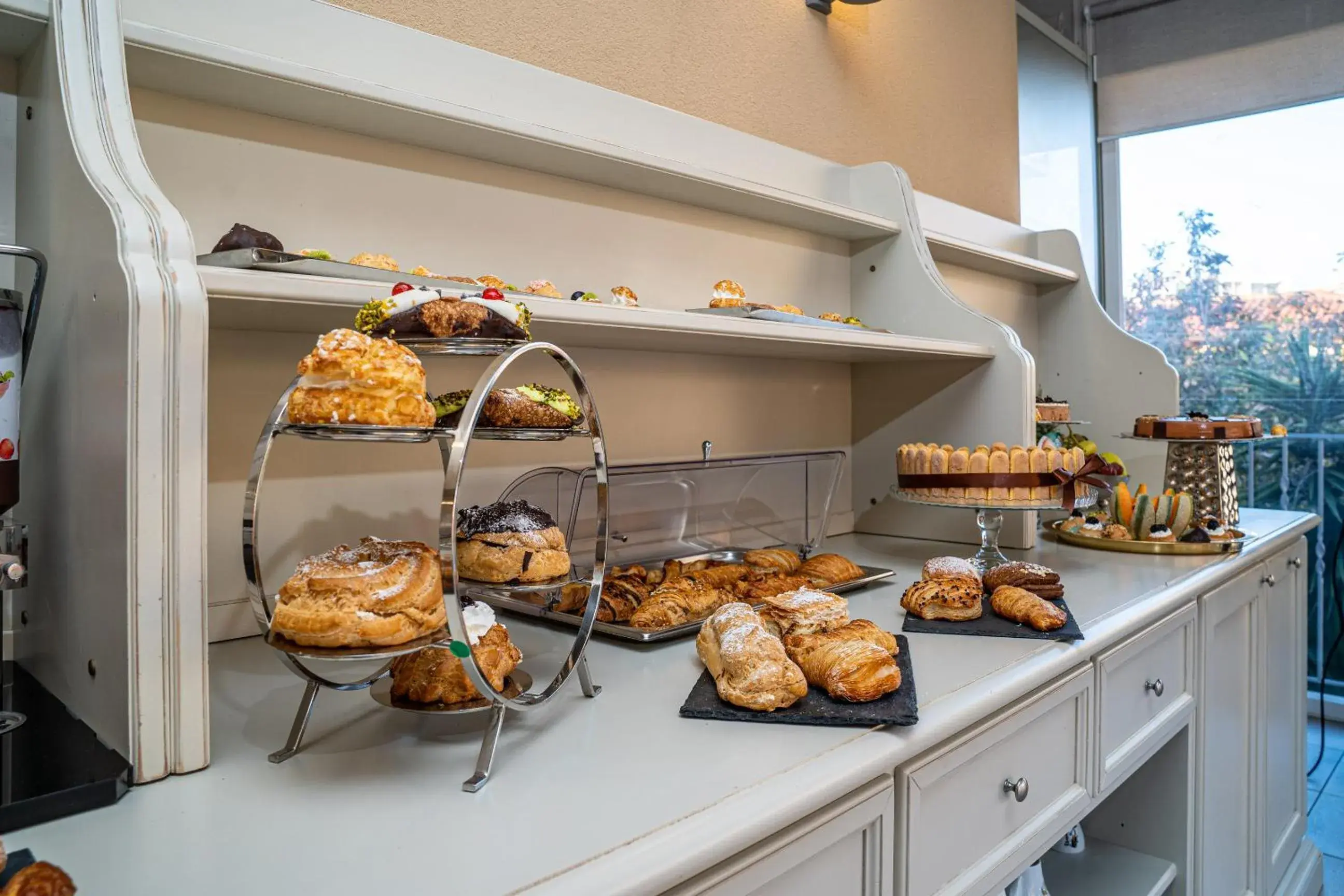 Breakfast in Hotel Colomba D'Oro