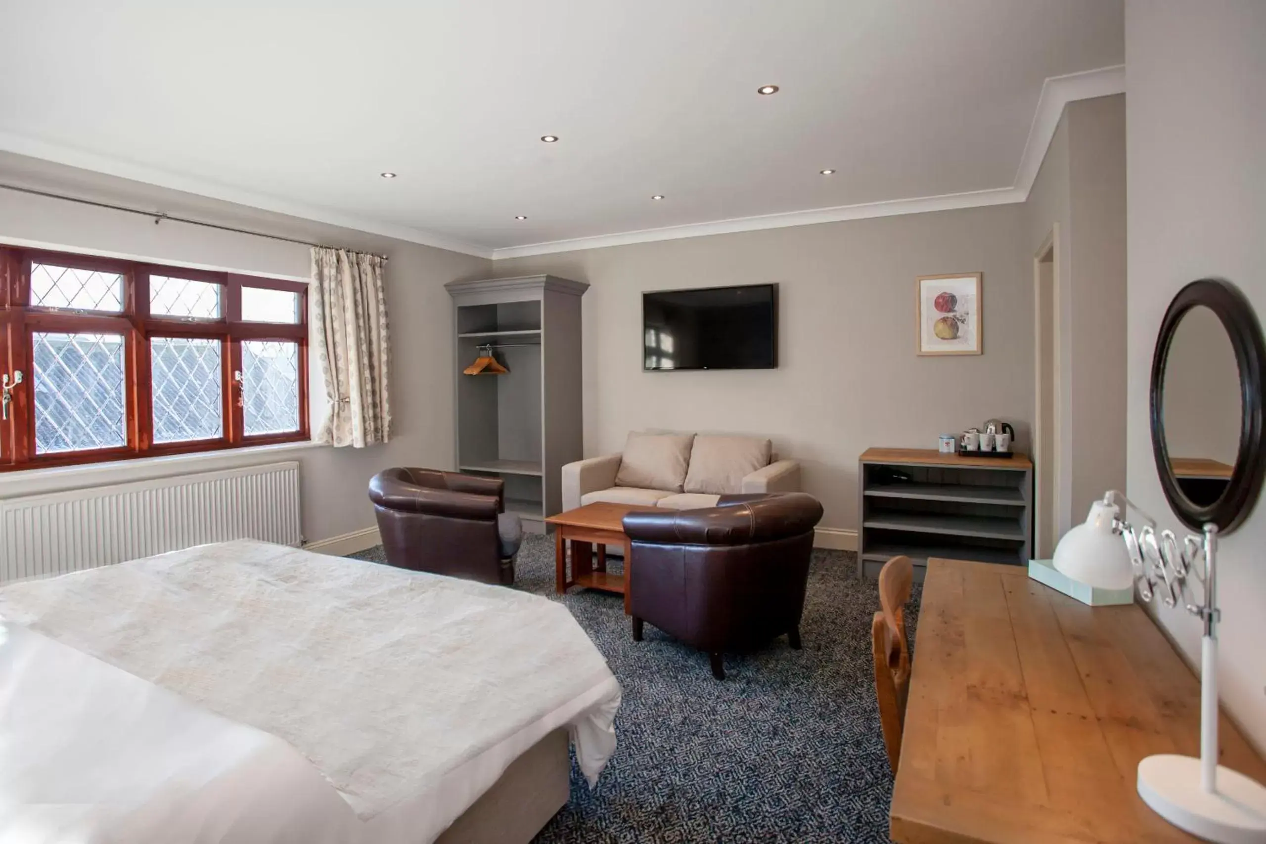 Family Suite in The Woodborough Inn