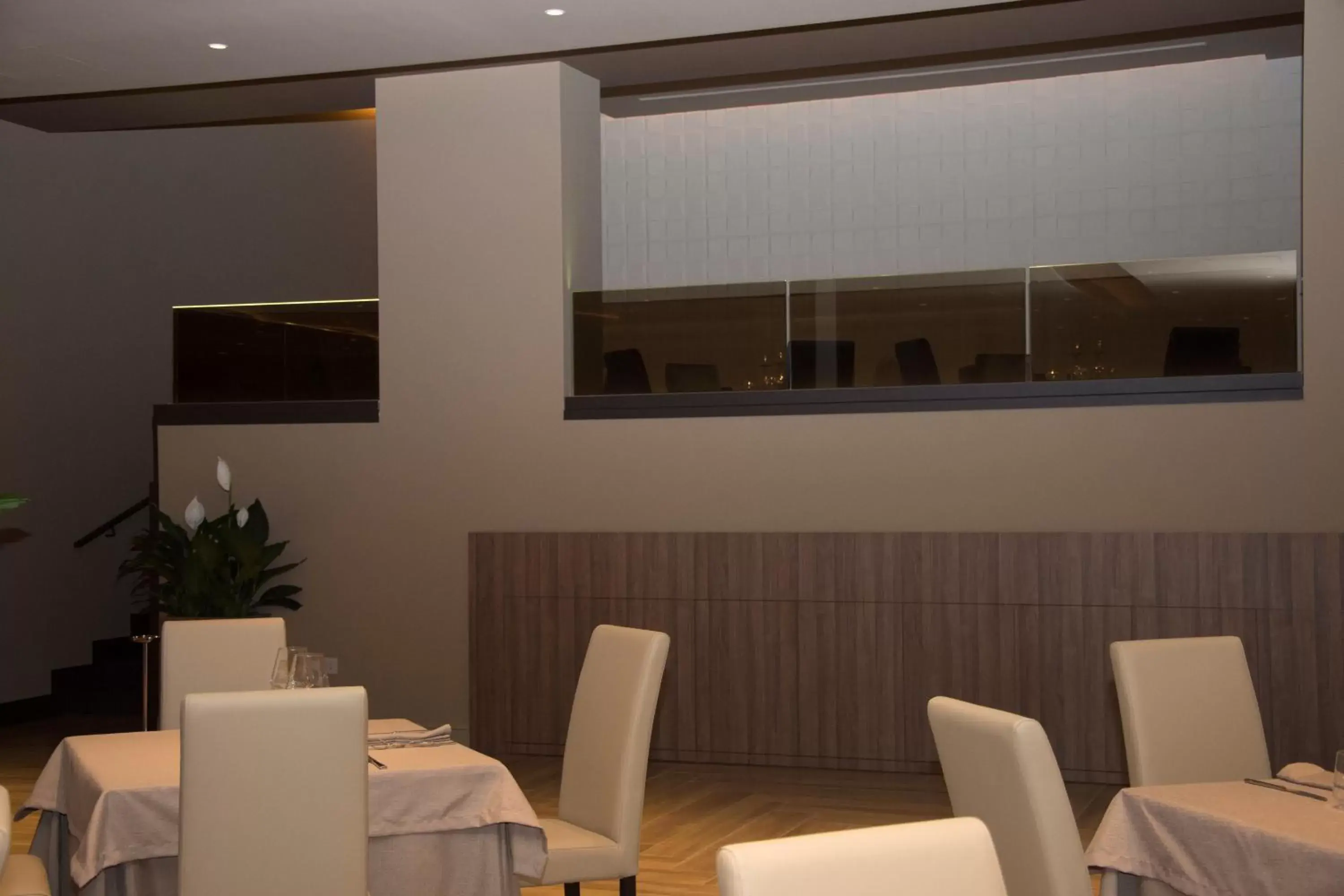 Restaurant/places to eat in Hotel Commercio Restaurant/places to eat in Hotel Commercio