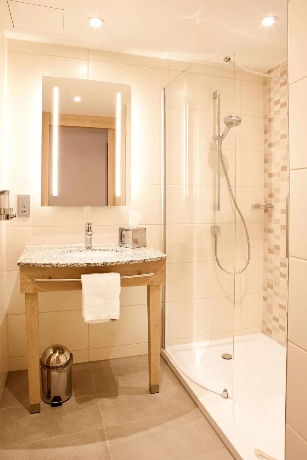 Shower in Hampton By Hilton Dortmund Phoenix See