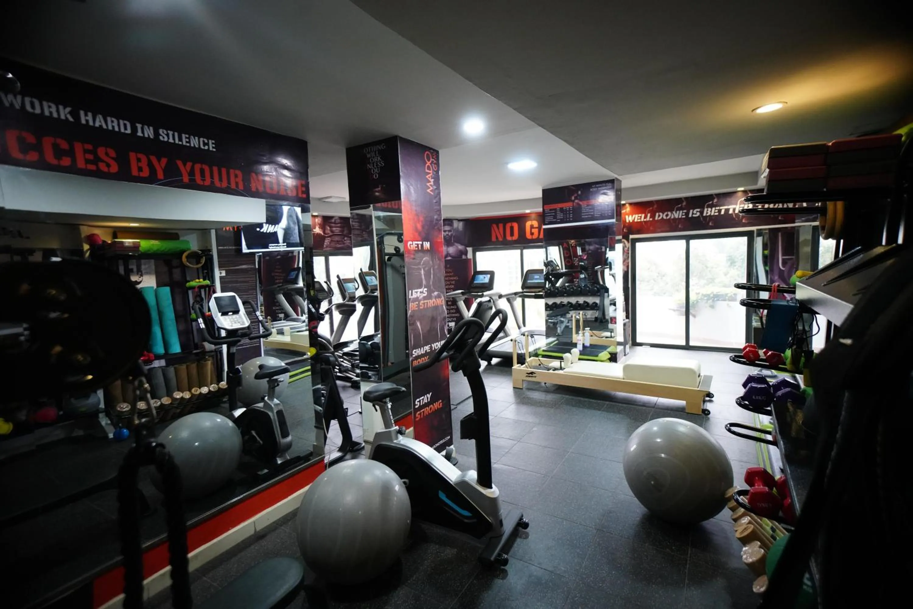 Fitness centre/facilities in Mado Hotel