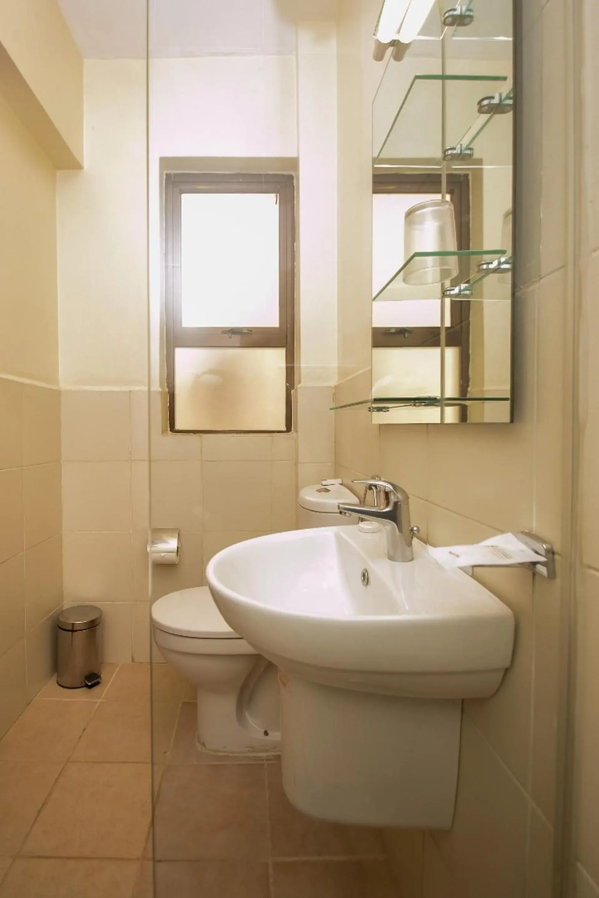 Toilet, Bathroom in Waridi Paradise Hotel and Suites