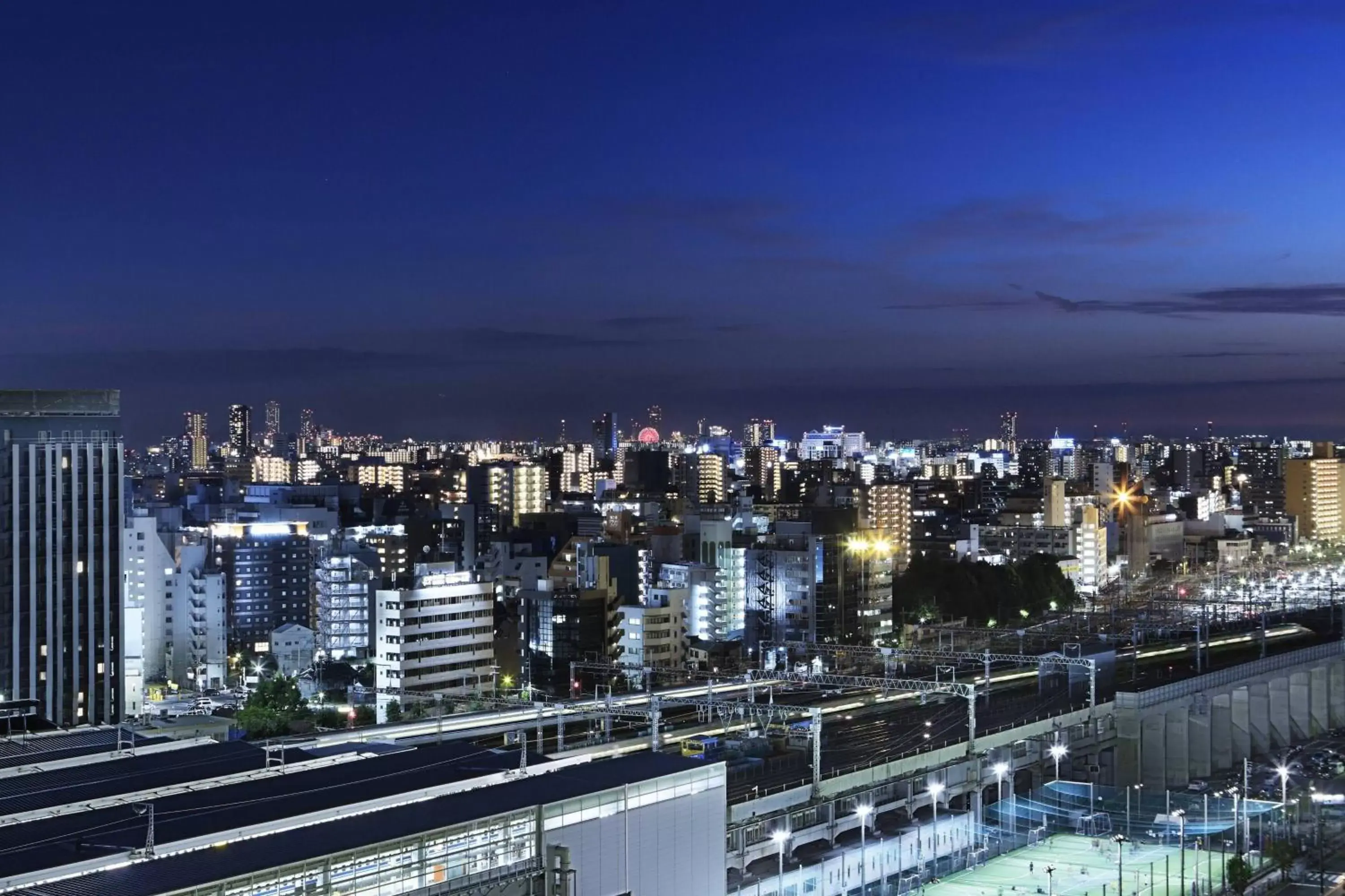 Photo of the whole room in Courtyard by Marriott Shin-Osaka Station