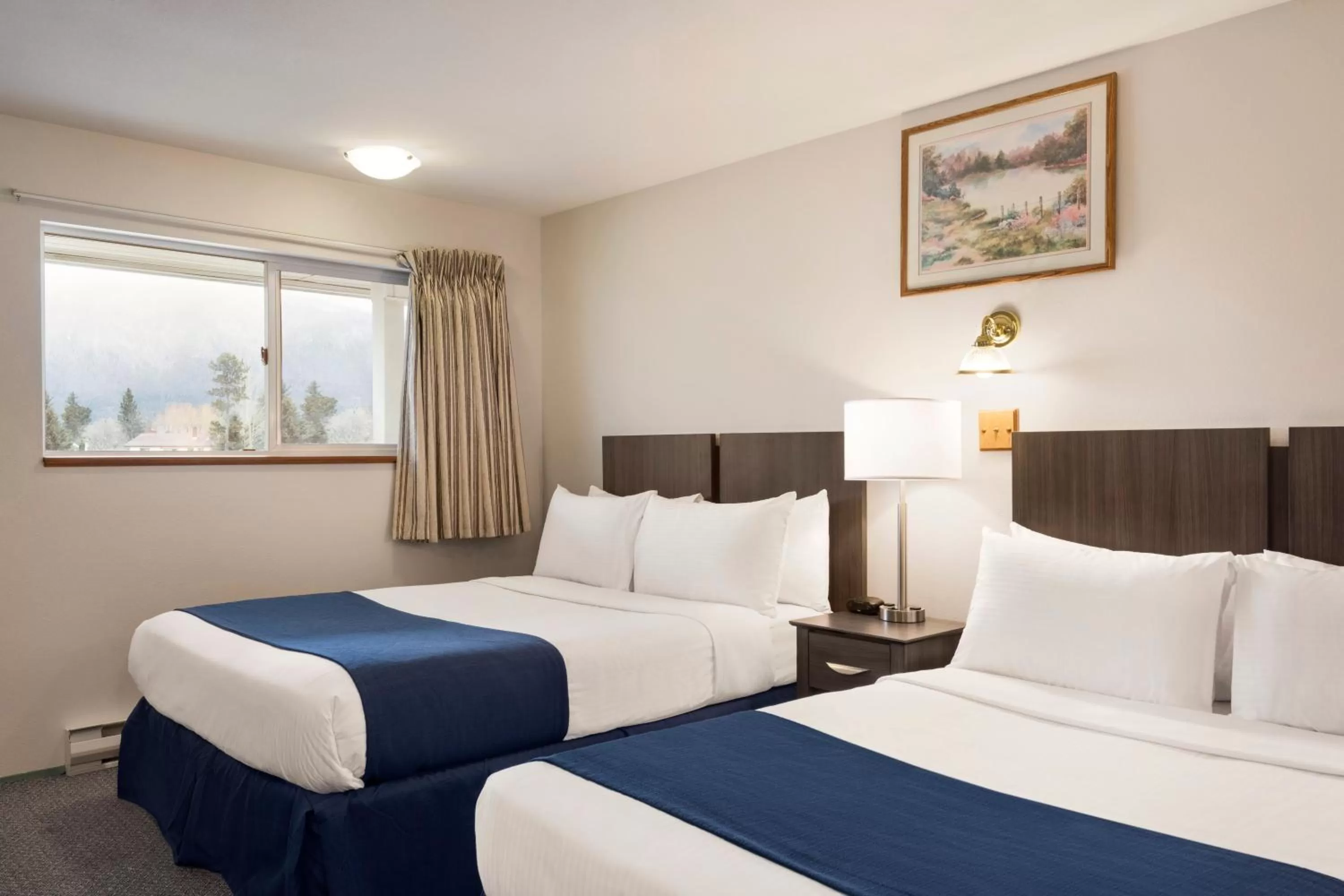 Kitchen or kitchenette, Bed in Travelodge by Wyndham McBride