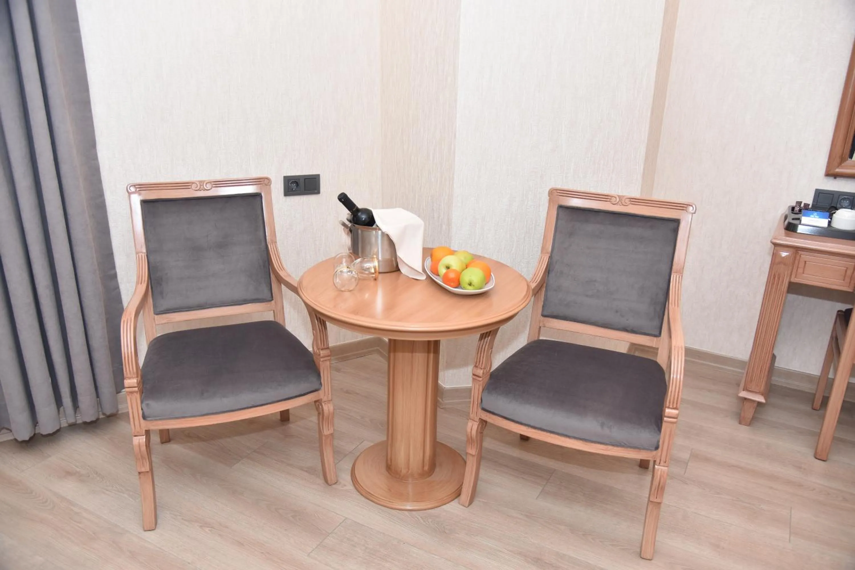 Food and drinks in Fuar Hotel