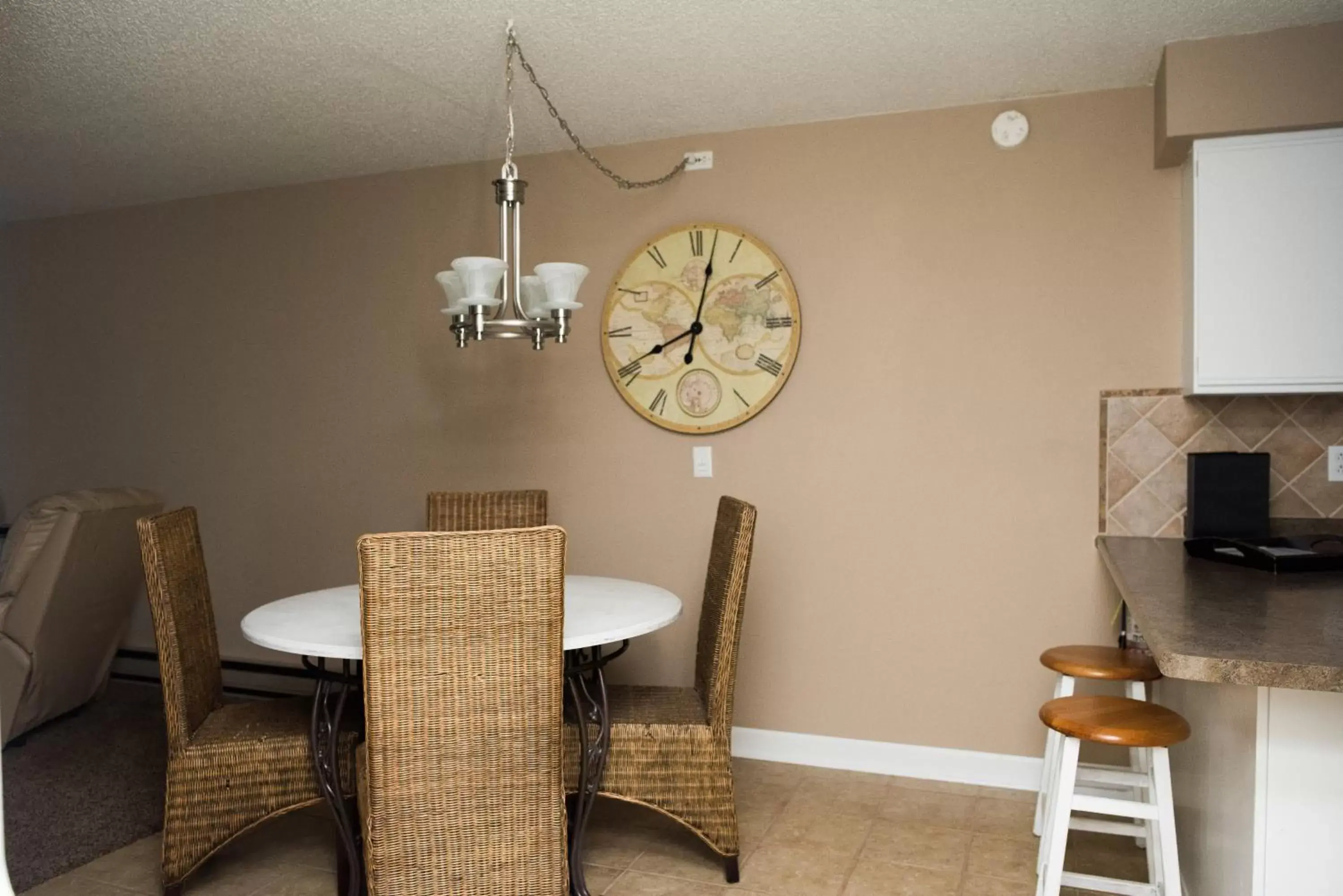 Seating area, Dining Area in Caribbean Club Resort