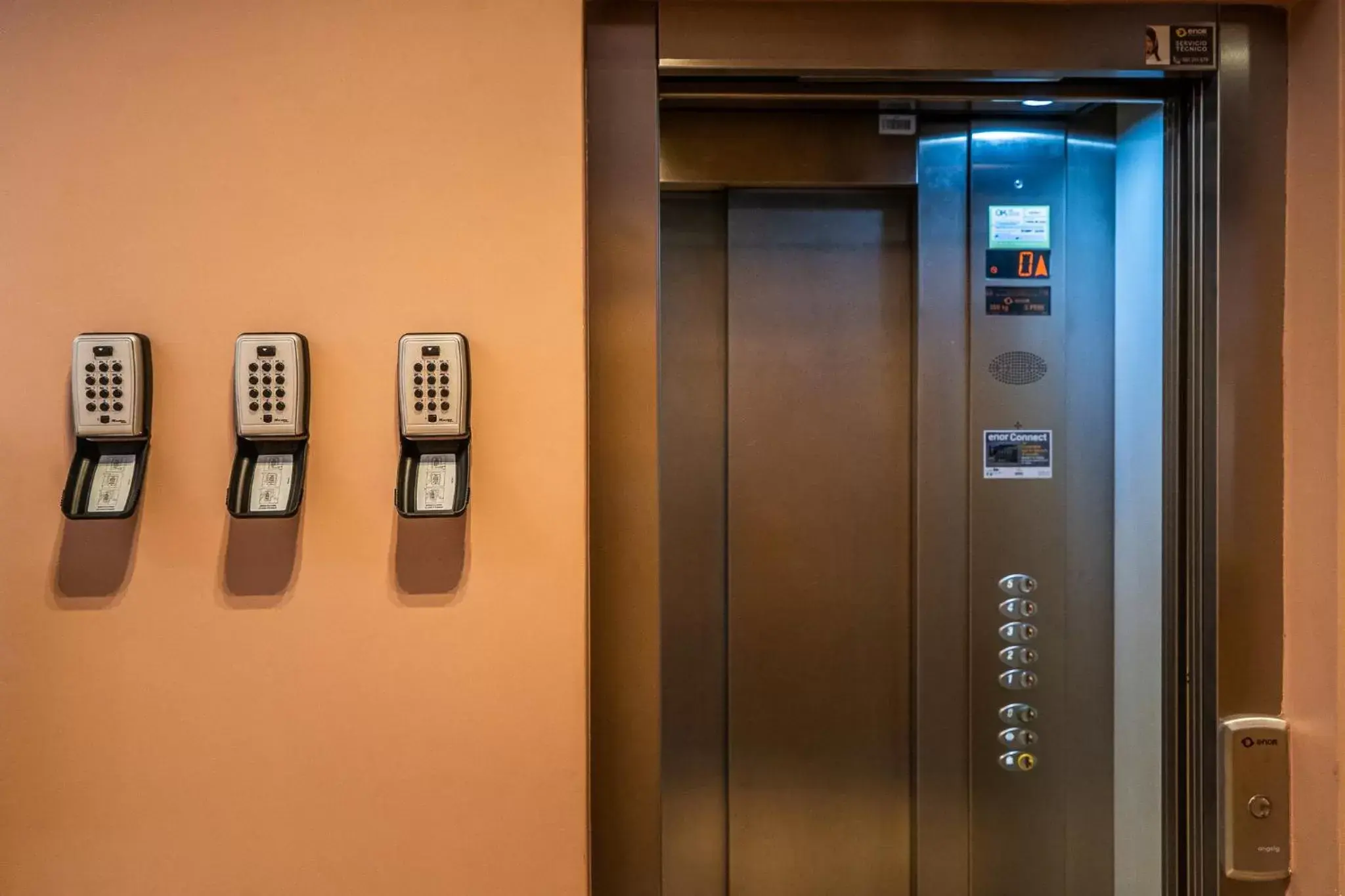 elevator in Hotel Silva