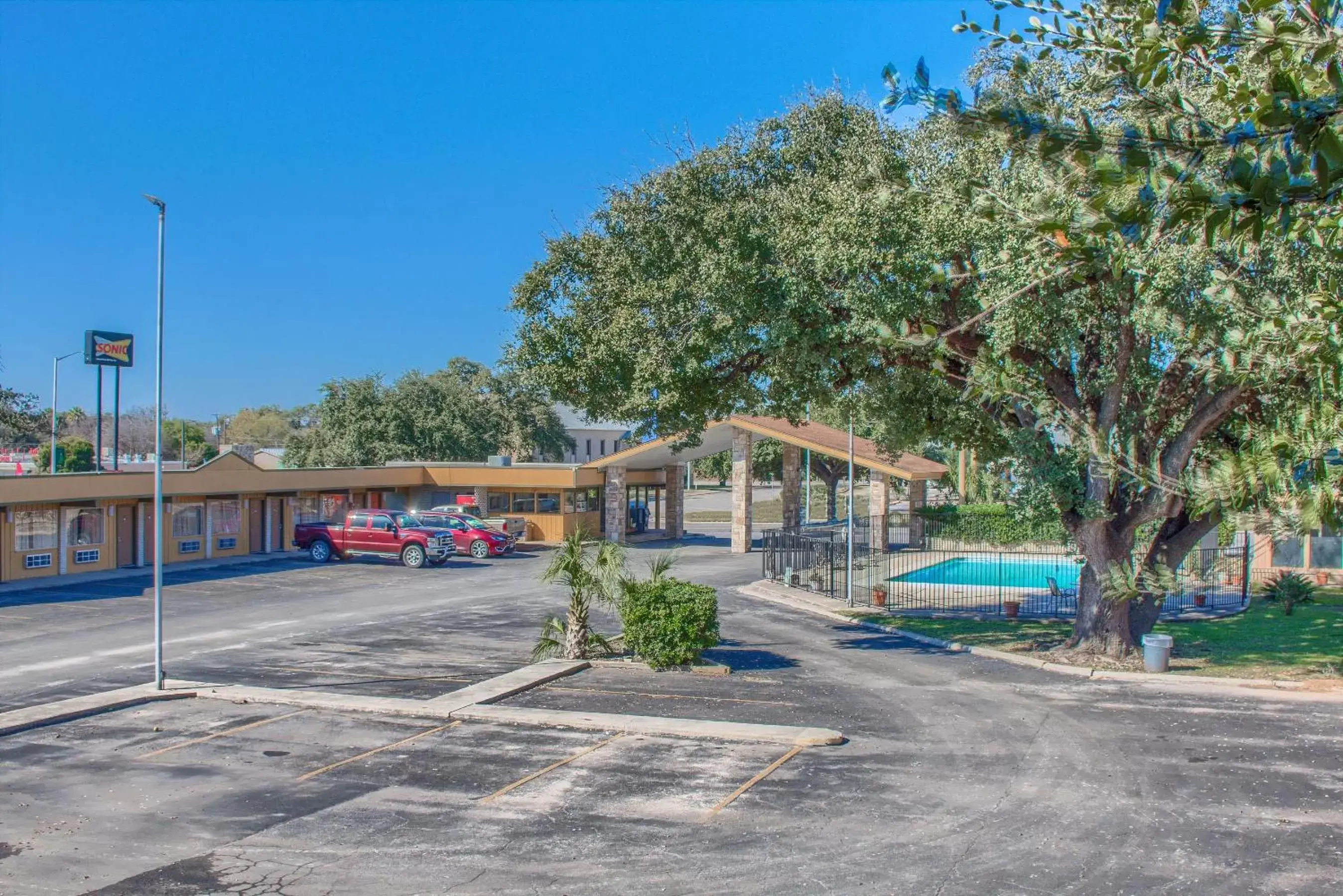 Swimming Pool in Americas Best Value Inn Uvalde